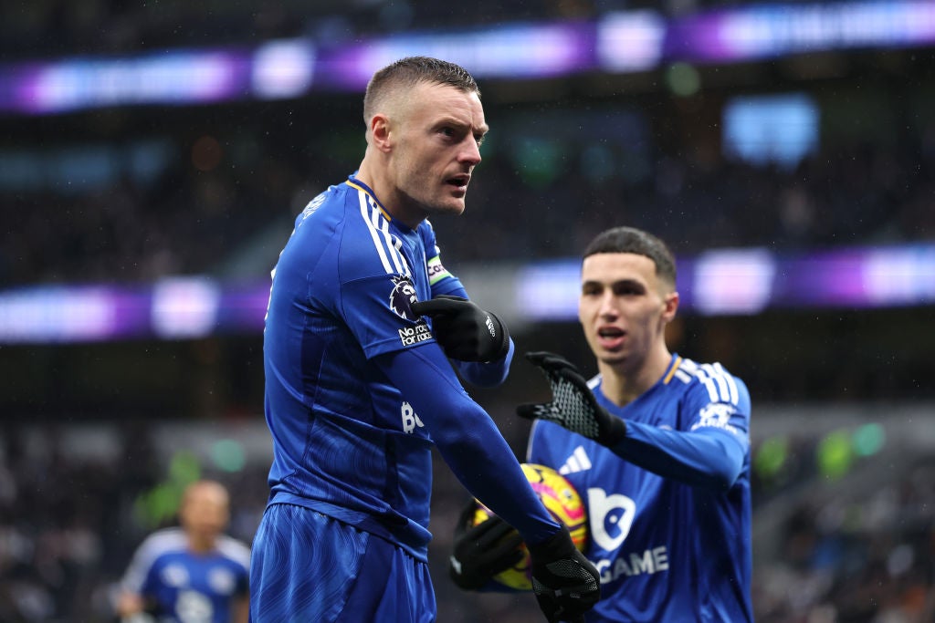Vardy reminds Tottenham fans of Leicester’s title