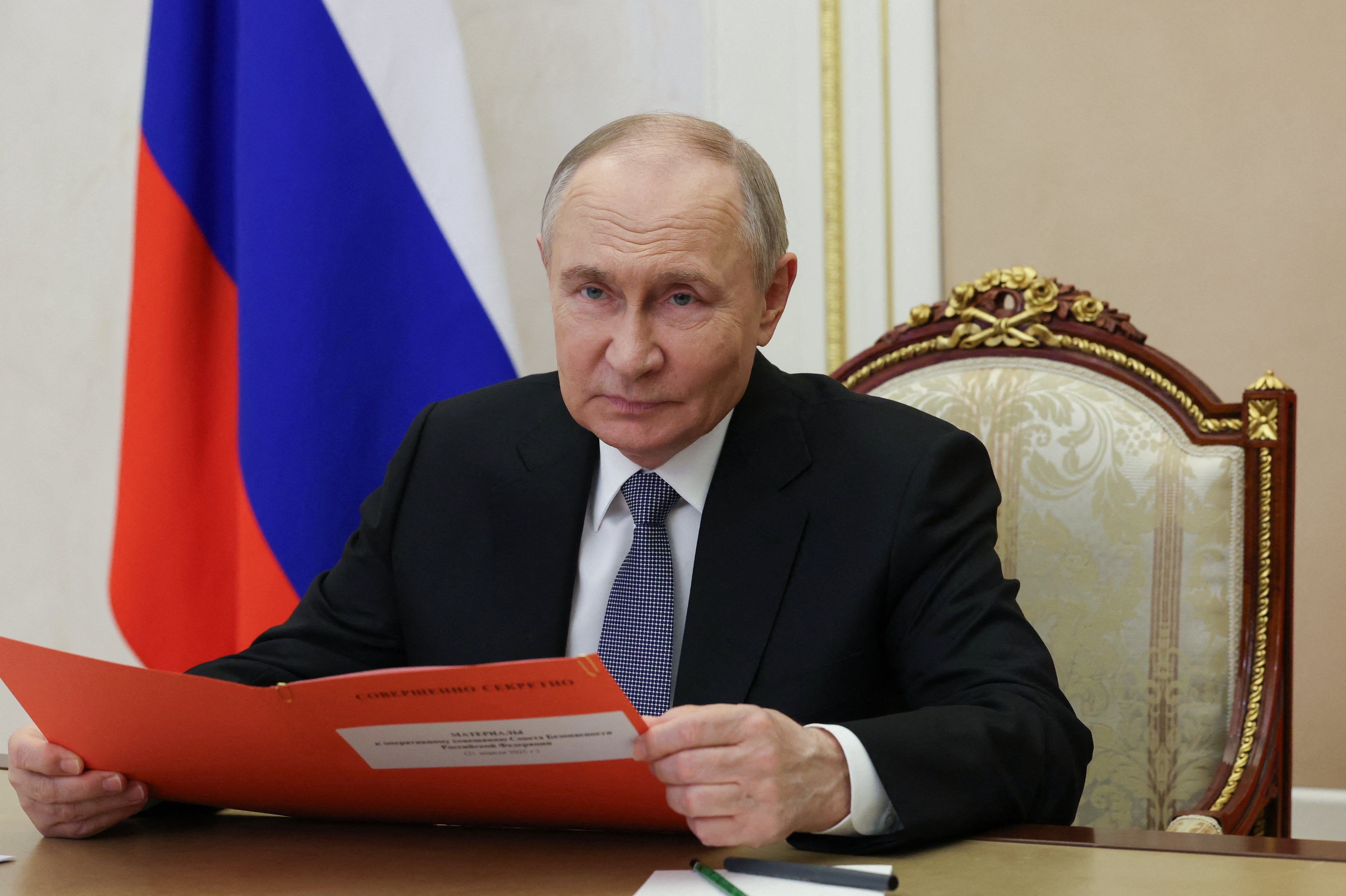 Up until now, Vladimir Putin has refused to accept a complete, unconditional, long-term ceasefire