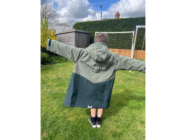 Töastie kids' weatherproof changing robe