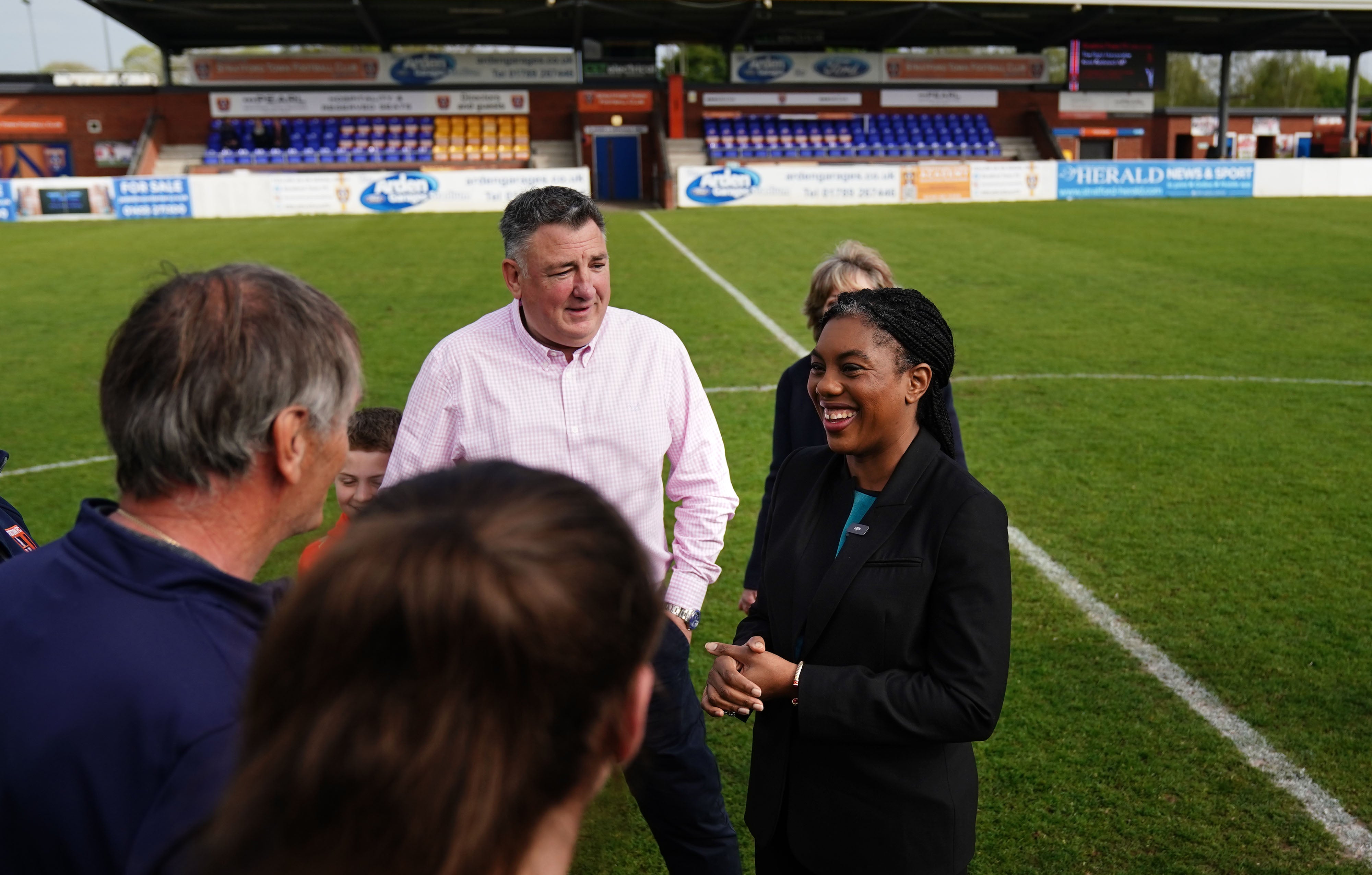 Kemi Badenoch campaigning in Stratford-upon-Avon