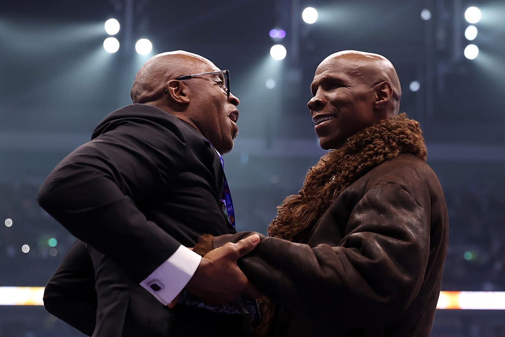 Eubank SR (vpravo) se sejde se svým starým soupeřem Nigelem Bennem