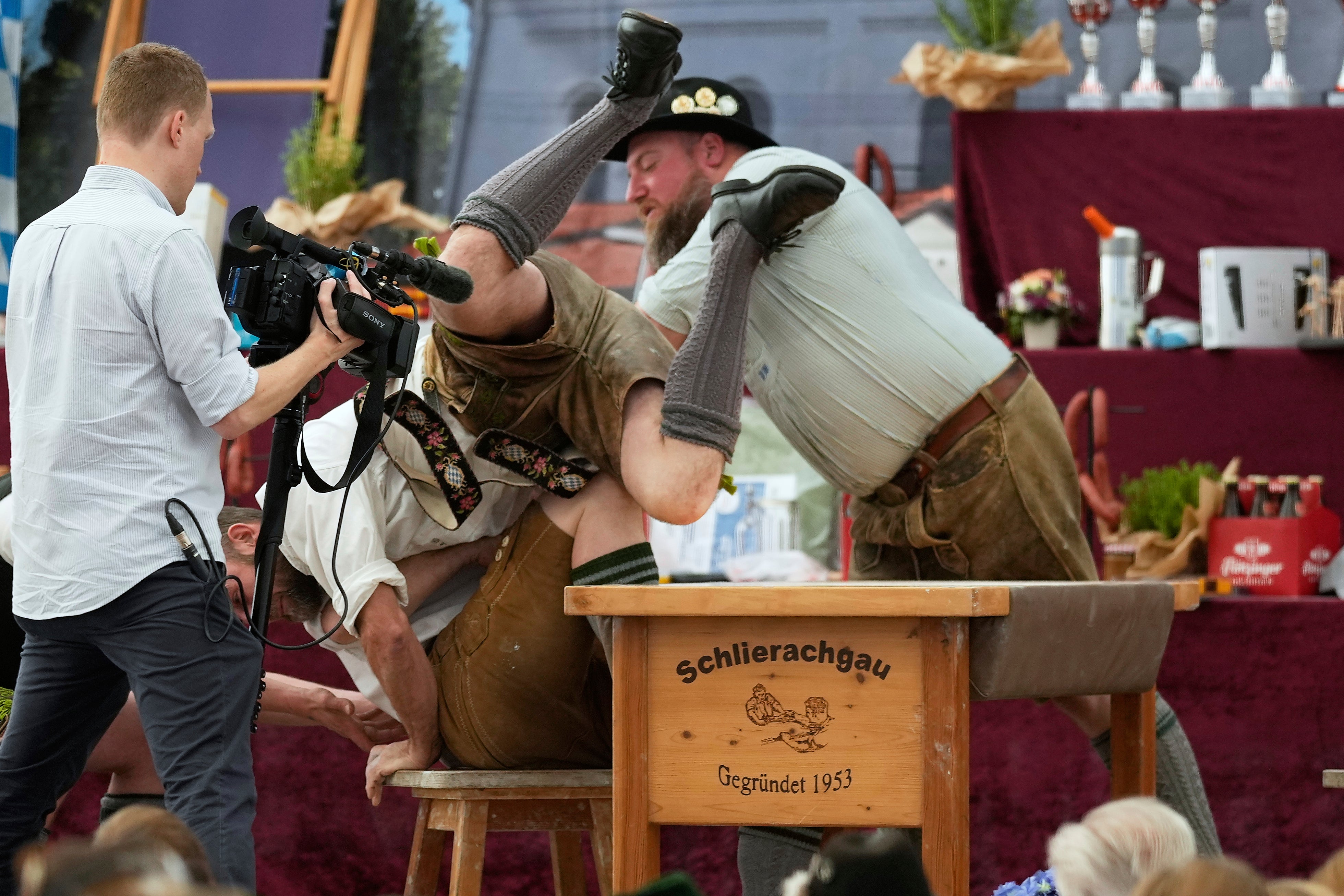 Germany Finger Wrestling
