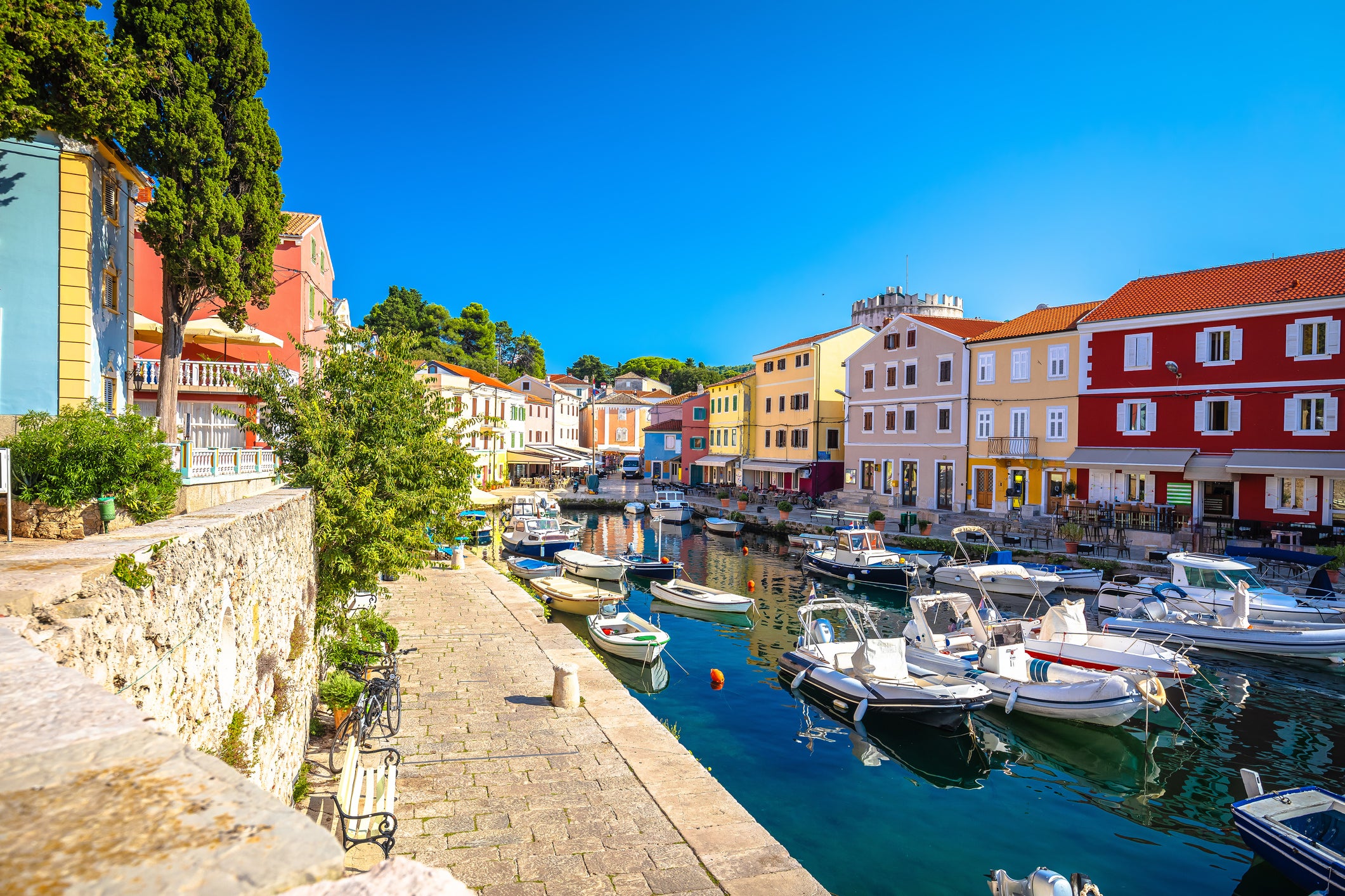 <p>The colourful harbour in Veli Losinj, Croatia</p>