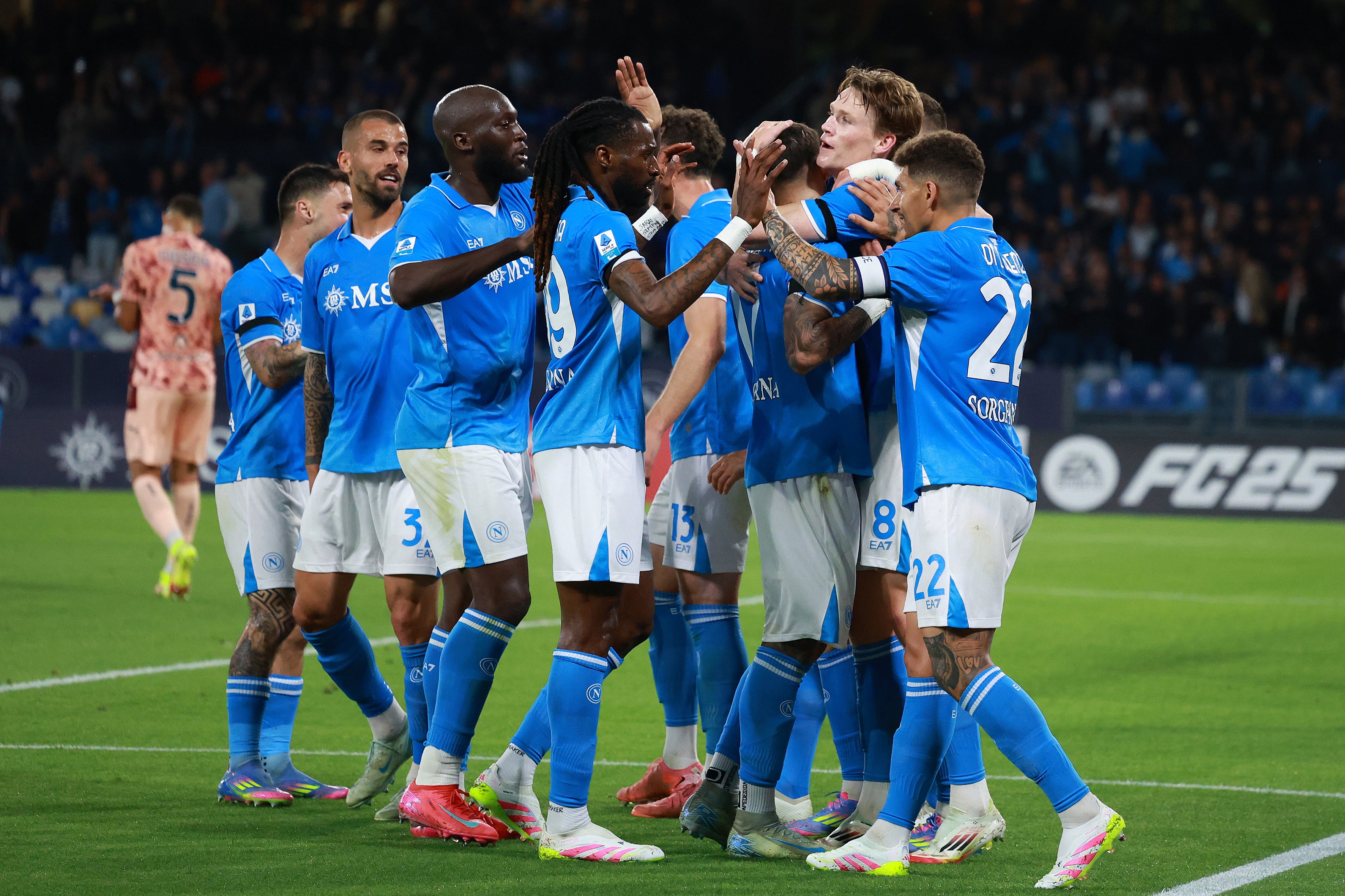 Napoli closed in on Serie A success
