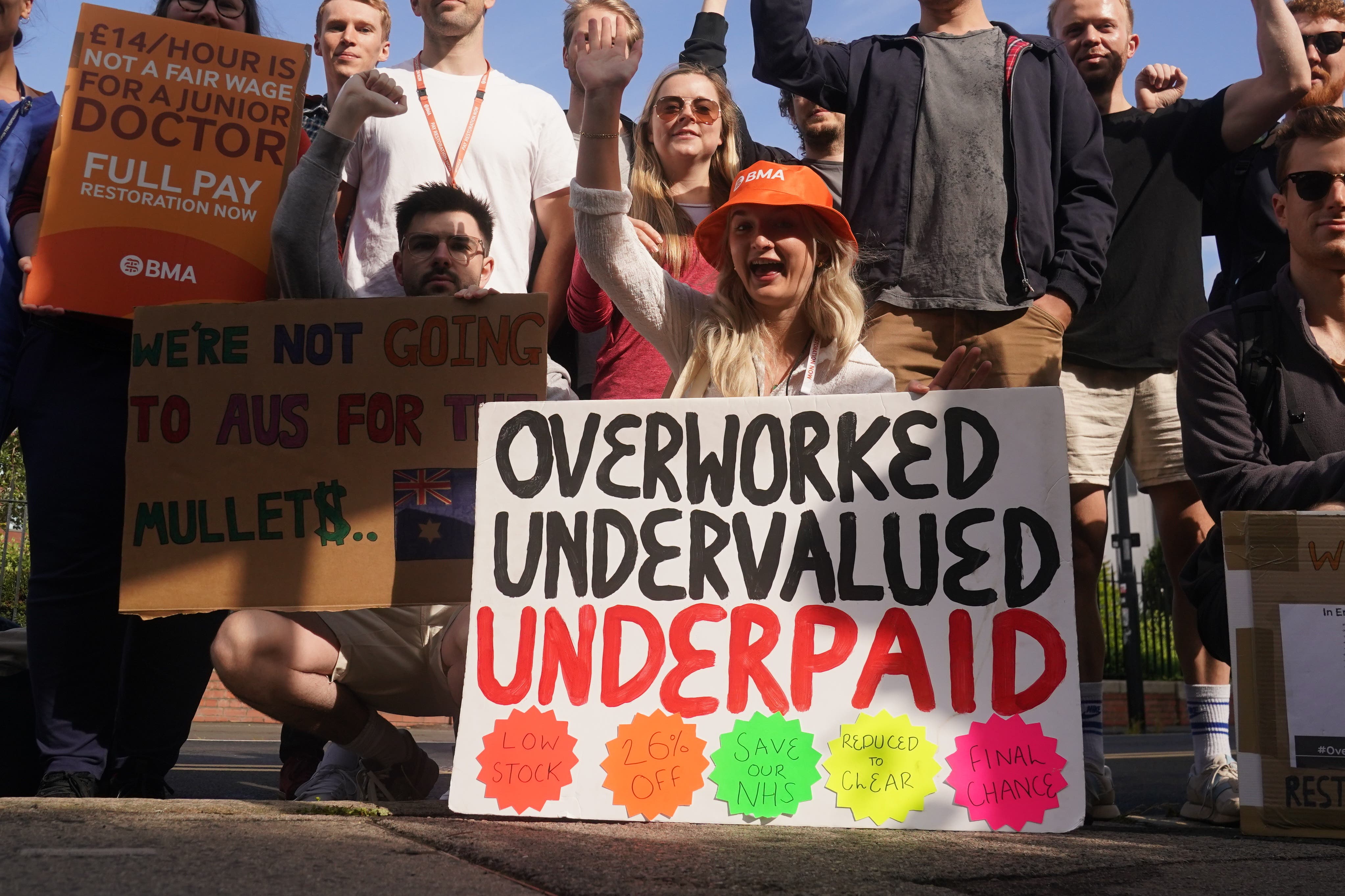 No extra money for pay rises says Downing Street, amid threat of renewed strikes