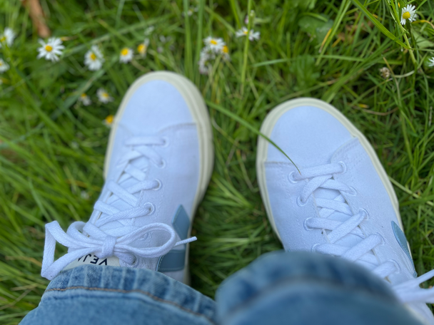 Veja campo canvas white steel