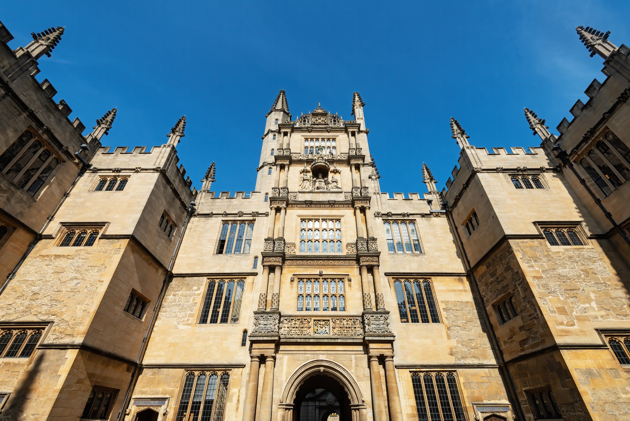 The imposing Bodleian "old" library in Oxford