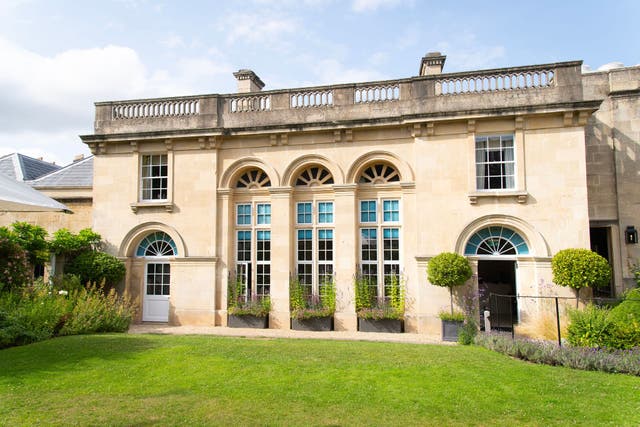 <p>The Royal Crescent Hotel & Spa sits on Bath’s most famous Georgian street</p>