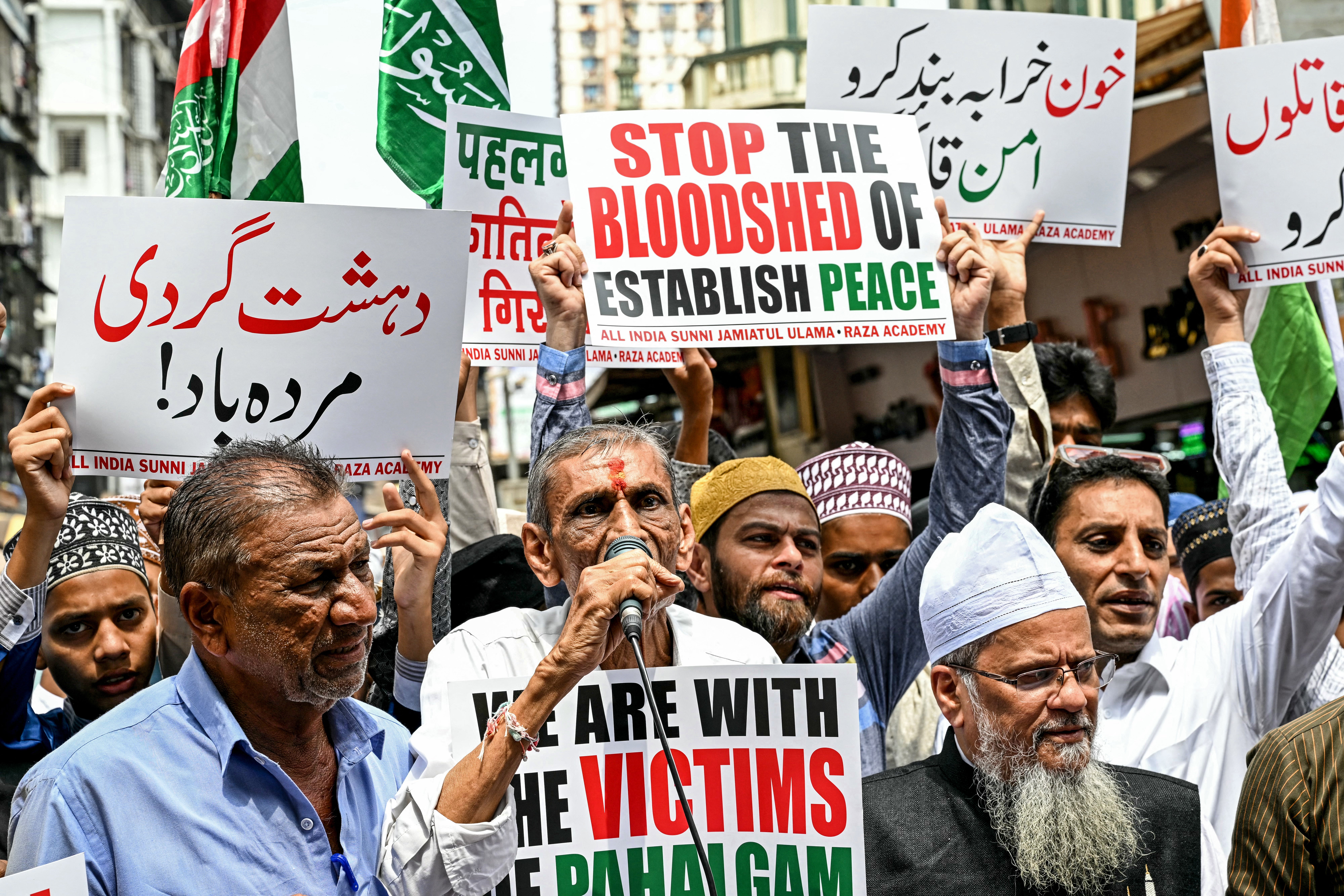 Muslim demonstrators in Mumbai condemn the terror attack in Pahalgam