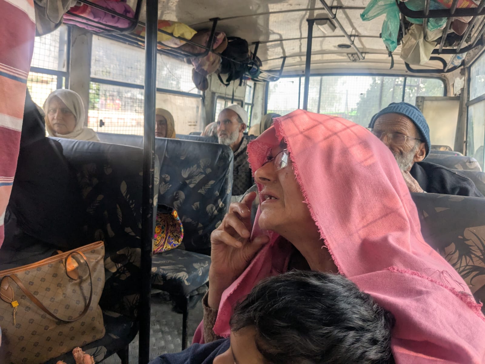 Pakistani nationals married to Indians prepare to return to neighbouring country after their expulsion