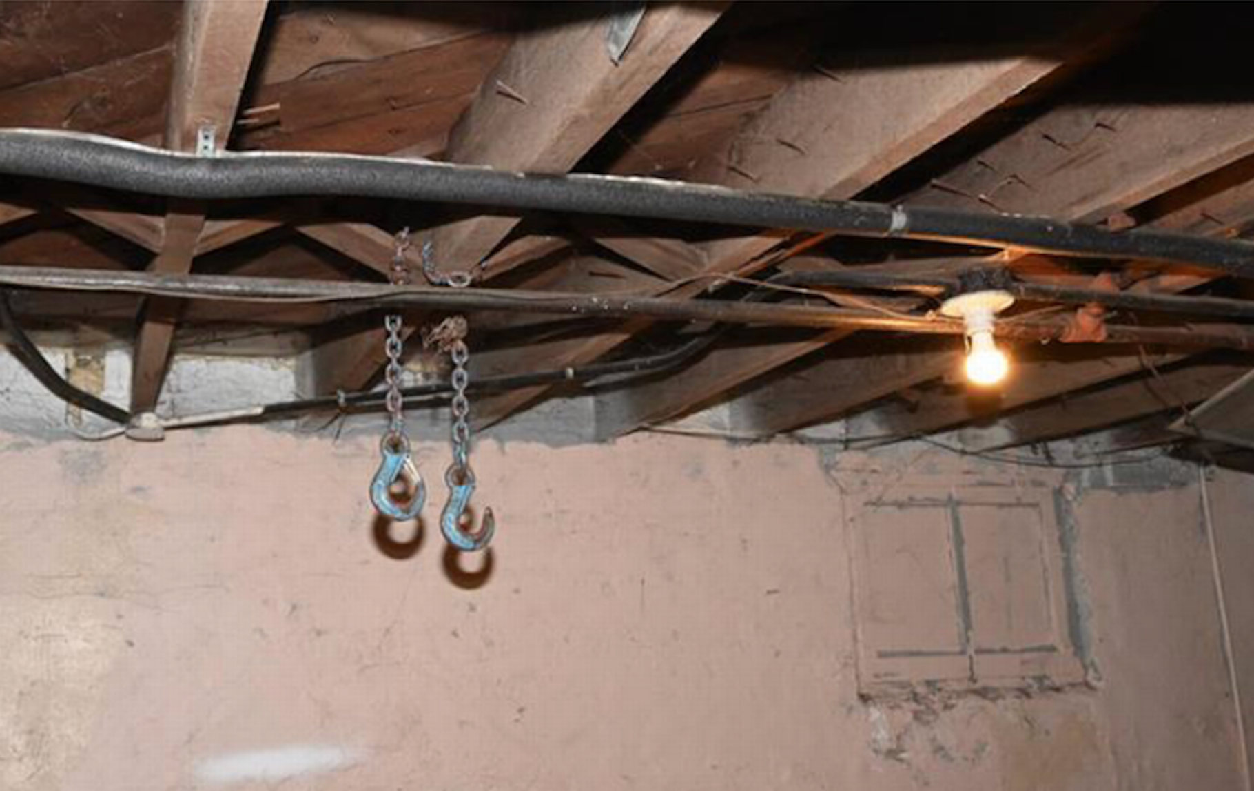 Chopped images were revealed by bodies and graphical details of David's alleged crimes in a complaint, as narrated by one of the girls who were claimed to be ill -treatment for girls, which included her sequence on hooks in his coffee (in the picture)