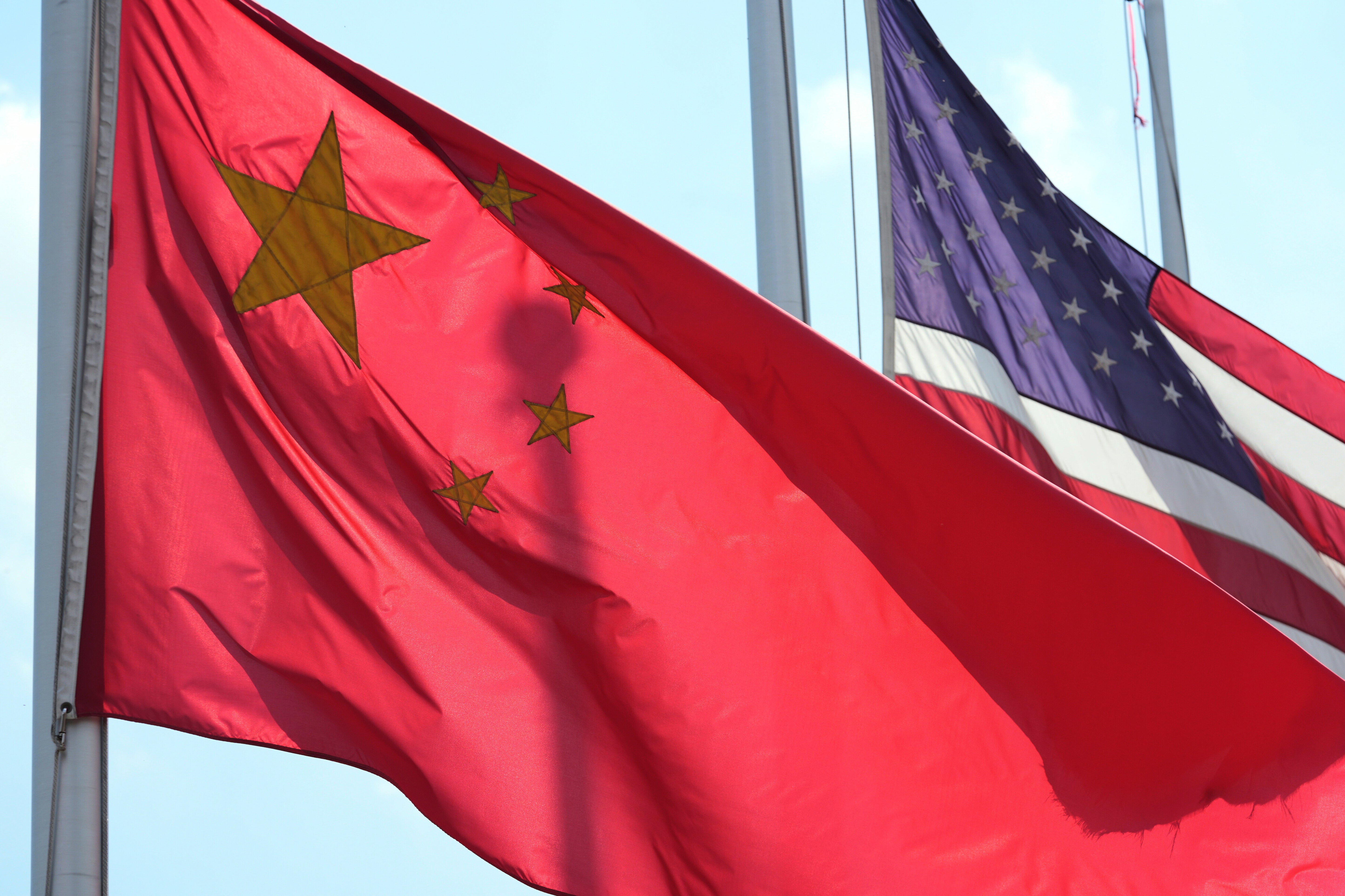 China's commerce ministry on Tuesday said, "If the U.S. chooses confrontation, China will see it through to the end; if it chooses dialogue, China's door remains open."