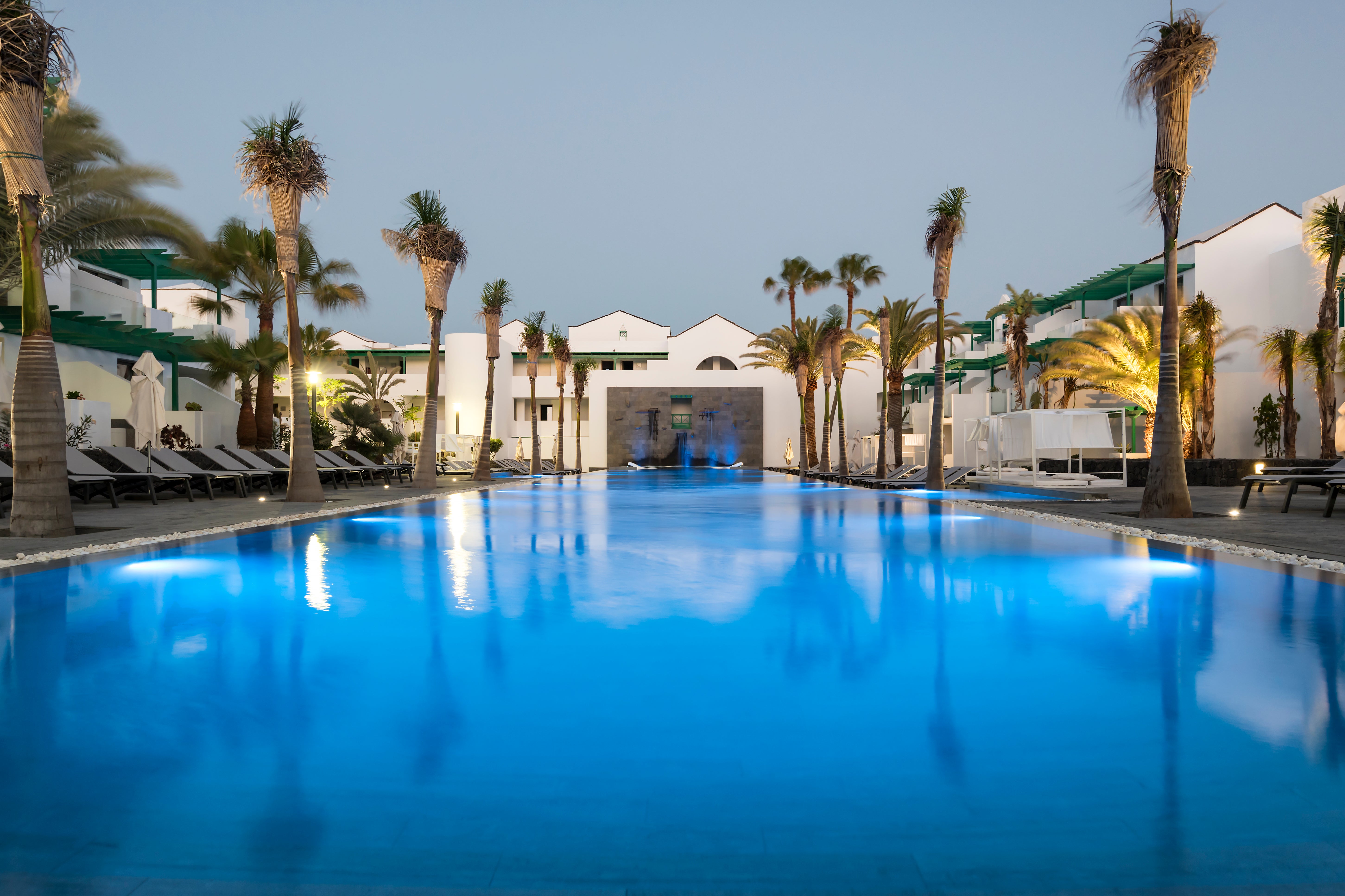 Barceló Teguise Beach hotel enjoys a lovely, beachfront location