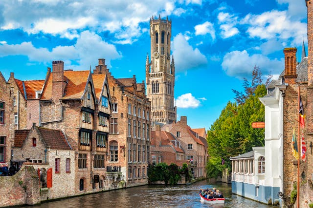 <p>Explore beautiful Bruges on a mini-cruise</p>