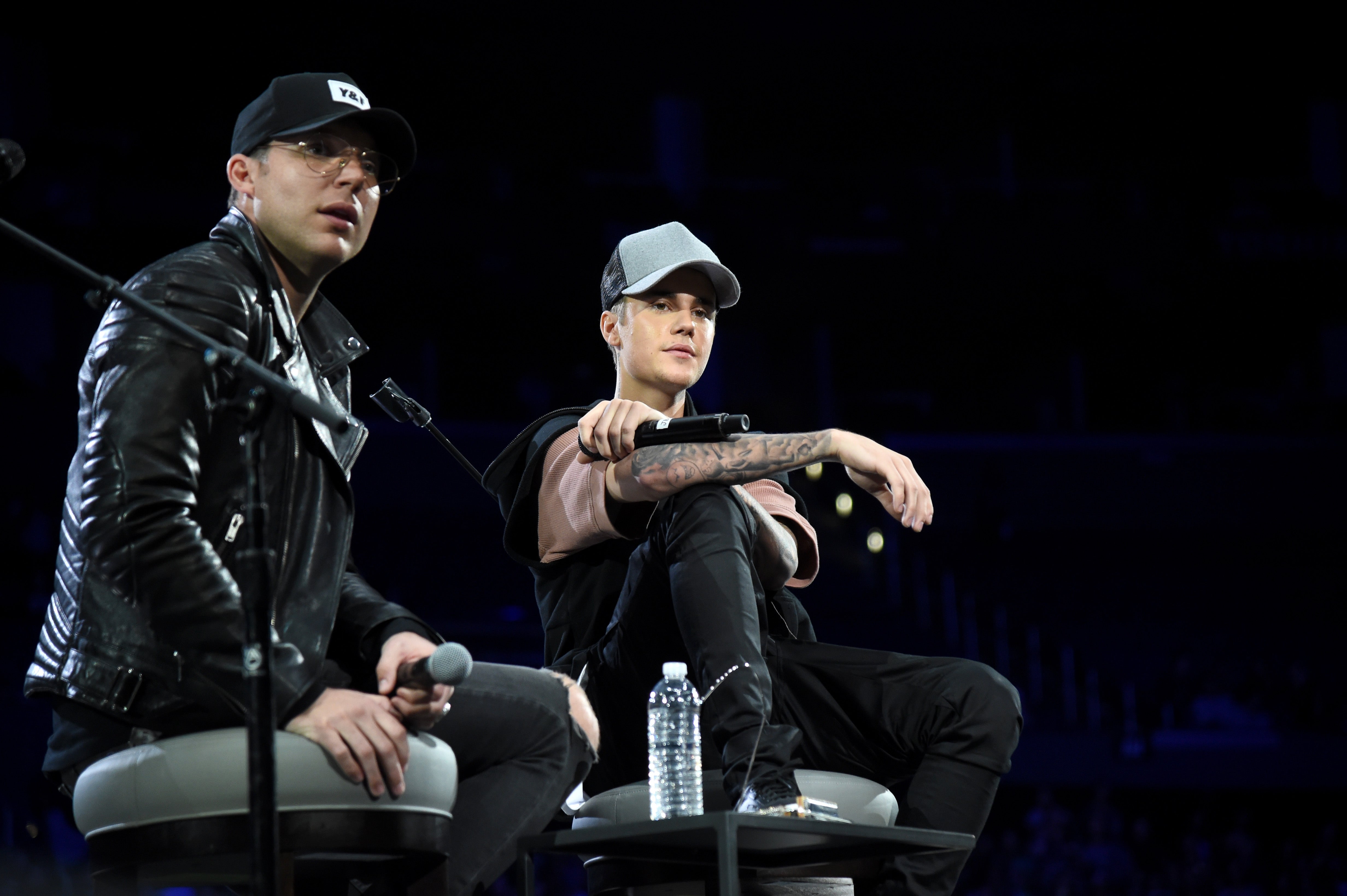 Judah Smith (left) and Justin Bieber together onstage in November 2015