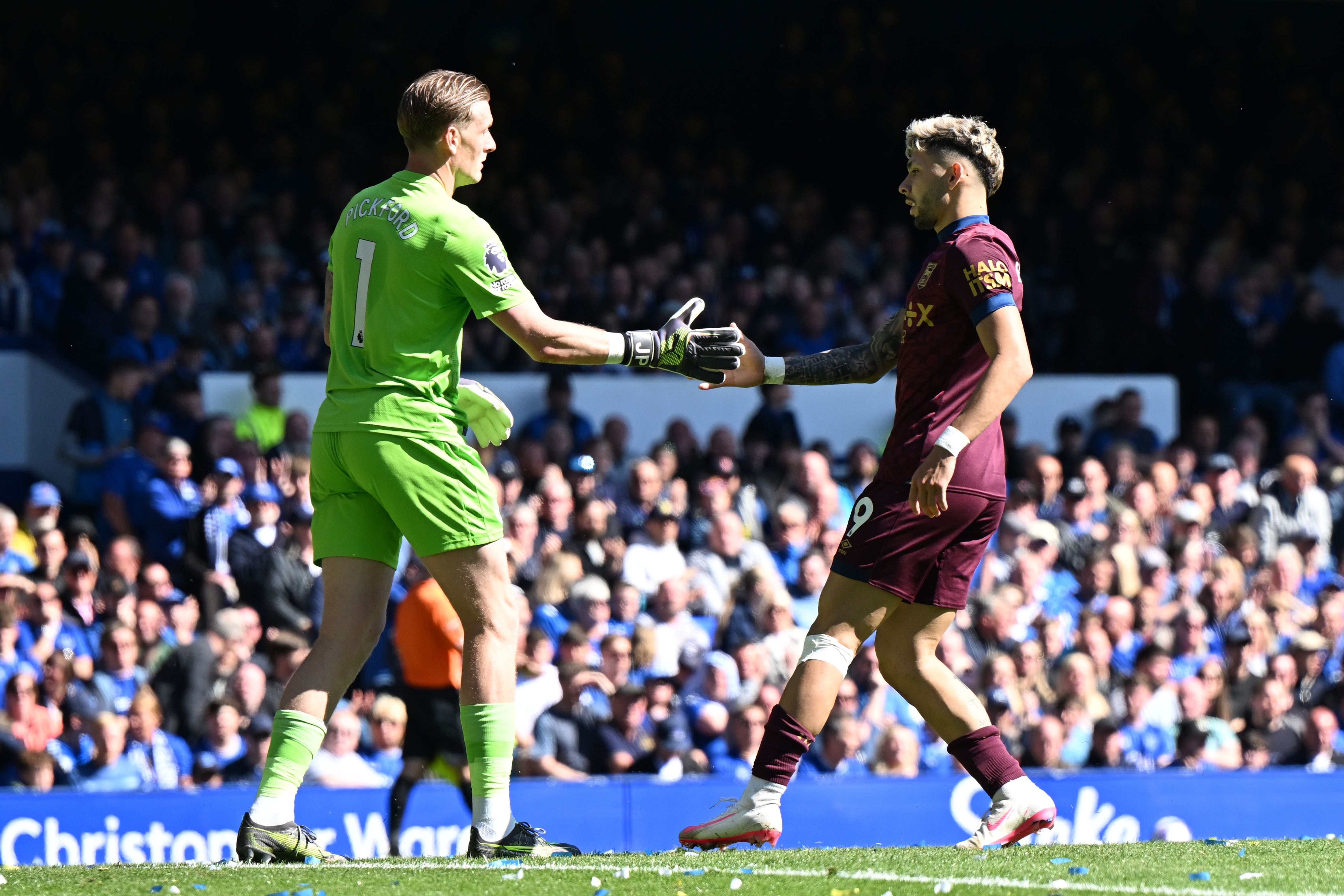 Ipswich’s Julio Enciso is congratulated by Everton goalkeeper Jordan Pickford after scoring (Cody Froggatt/PA)