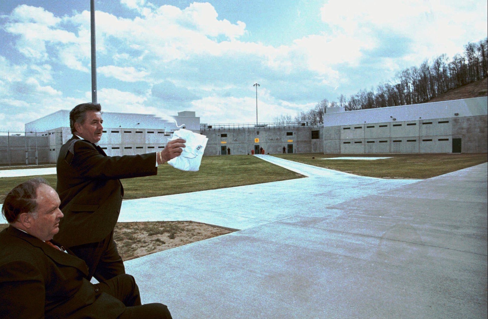 Prison Guard Attacked-Virginia