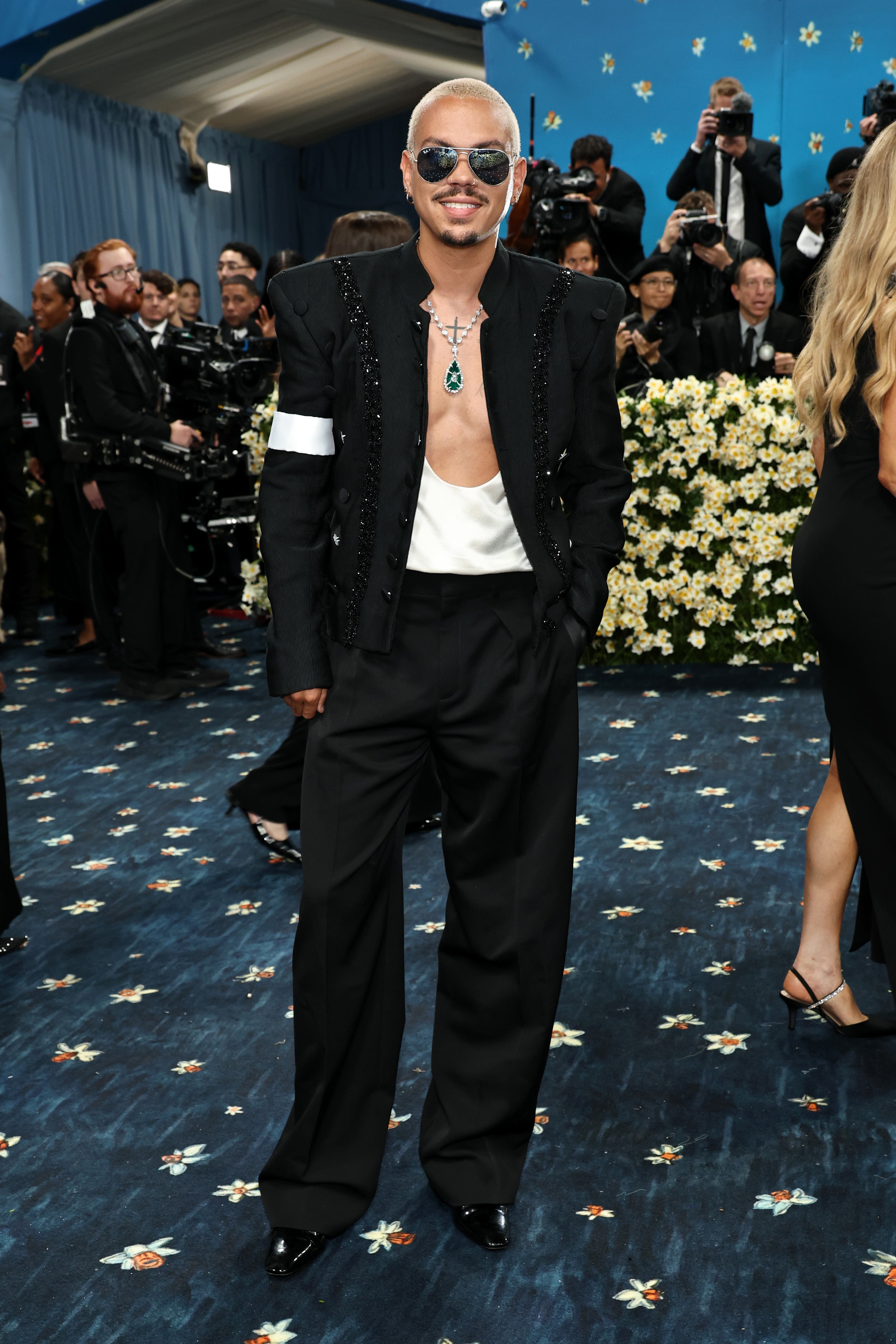 Evan Ross walked his mother, Diana, down the red carpet at the Met Gala in a Michael Jackson-inspired outfit