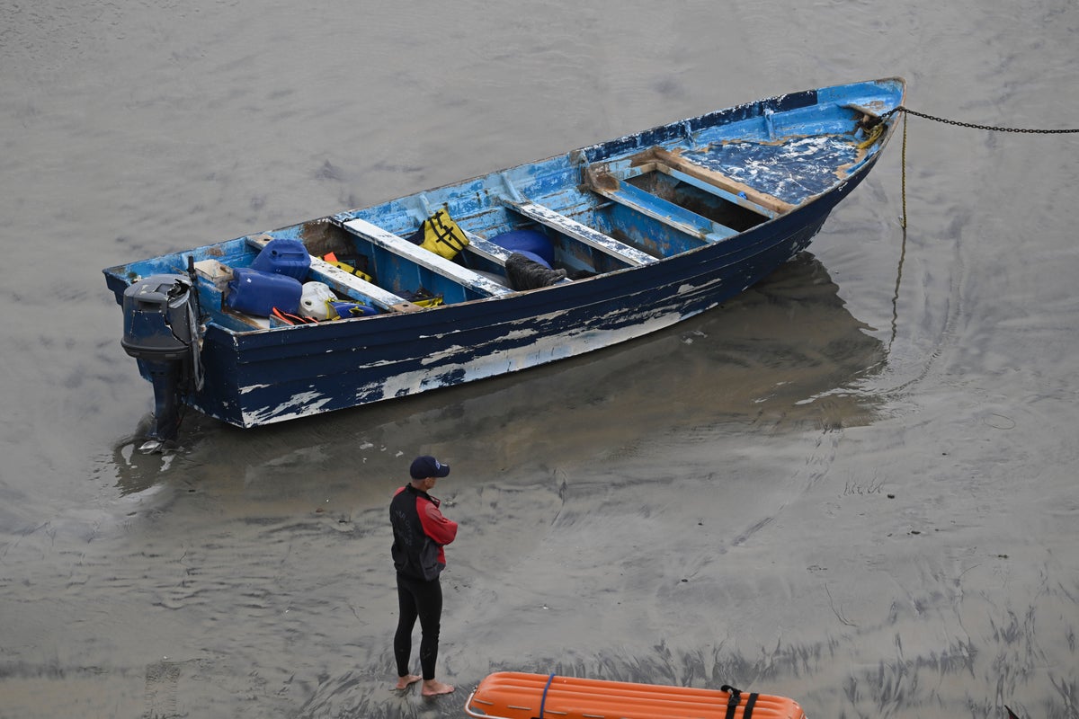 https://static.the-independent.com/2025/05/06/18/California_Capsized_Boat_81742.jpg?width=1200&height=800&crop=1200:800