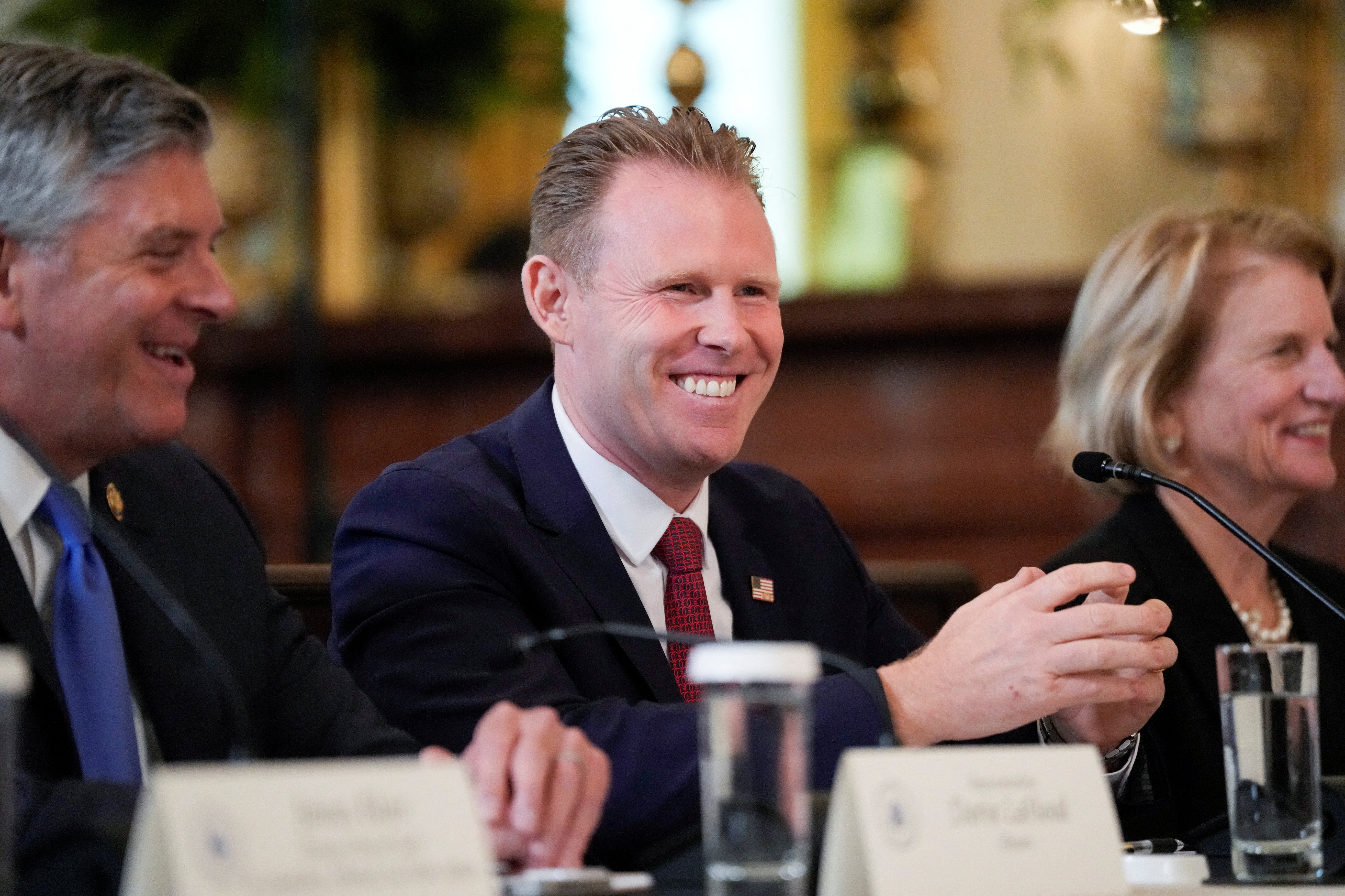 Andrew Giuliani se účastní setkání pracovní skupiny FIFA v Bílém domě. Trump ho jmenoval výkonného ředitele pracovní skupiny