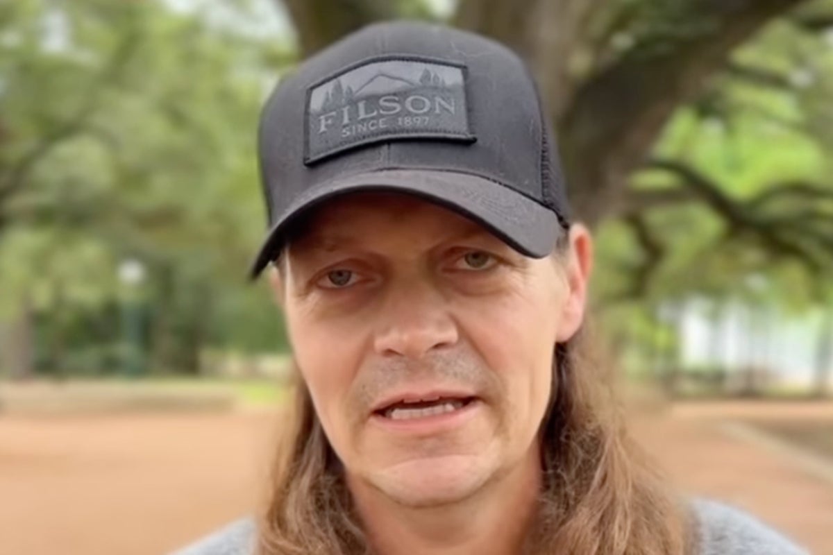 3 Doors Down singer Brad Arnold announces cancer diagnosis as band cancels tour