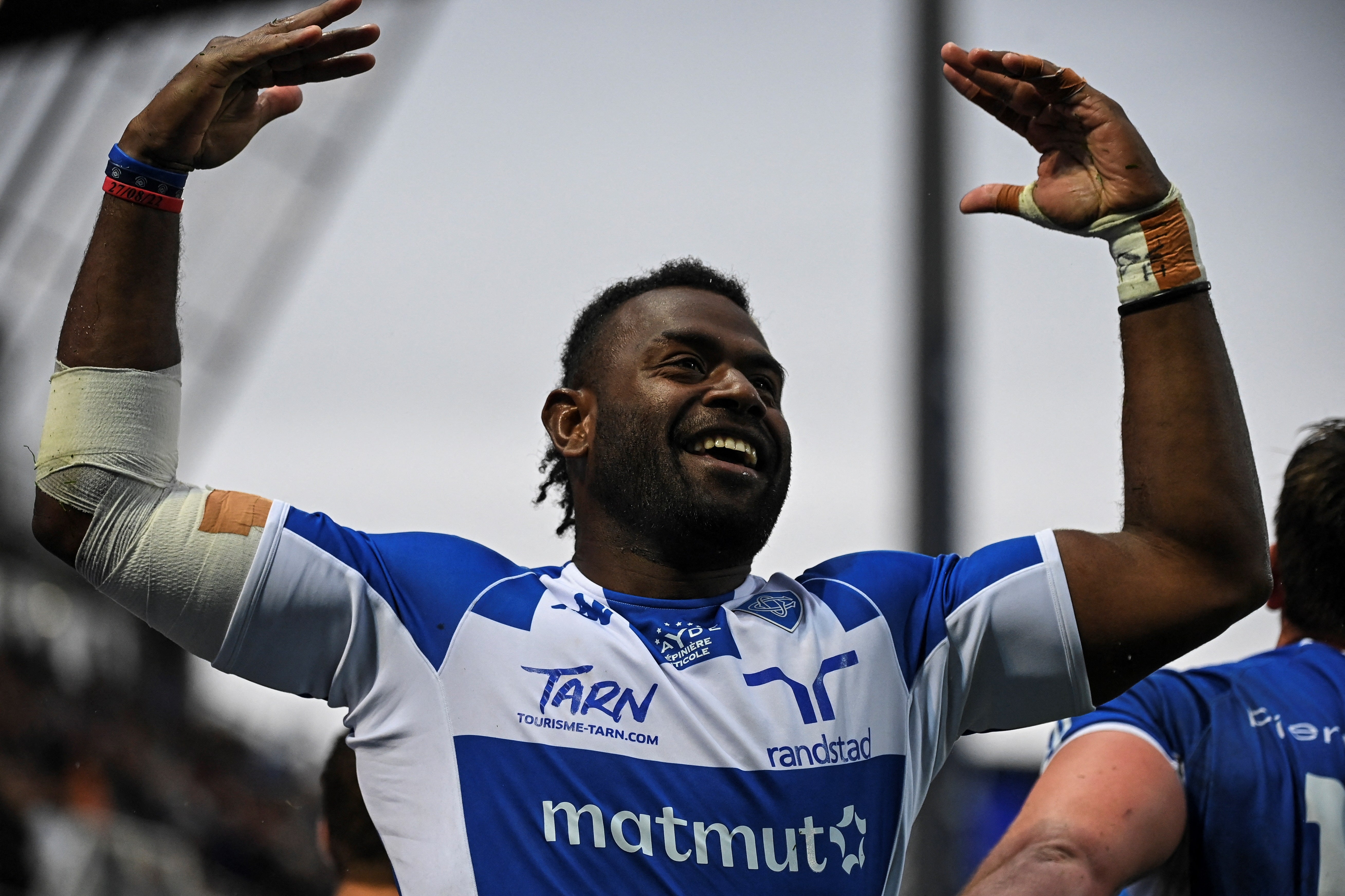 Josaia Raisuqe celebrates after scoring a try during the French Top14 rugby union match against Toulonnais