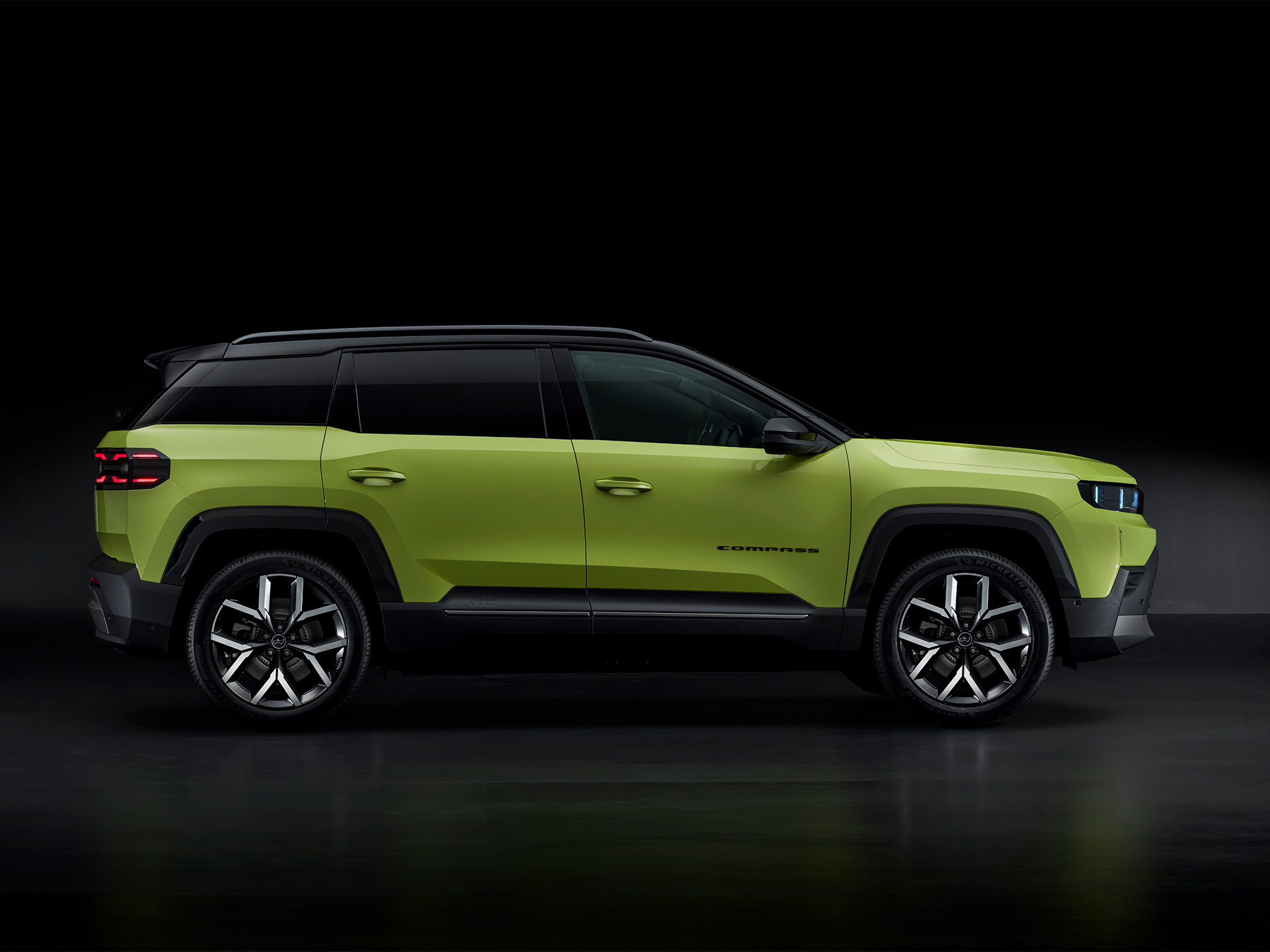 Two battery options will be available, with the longest range offering a maximum of 404 miles