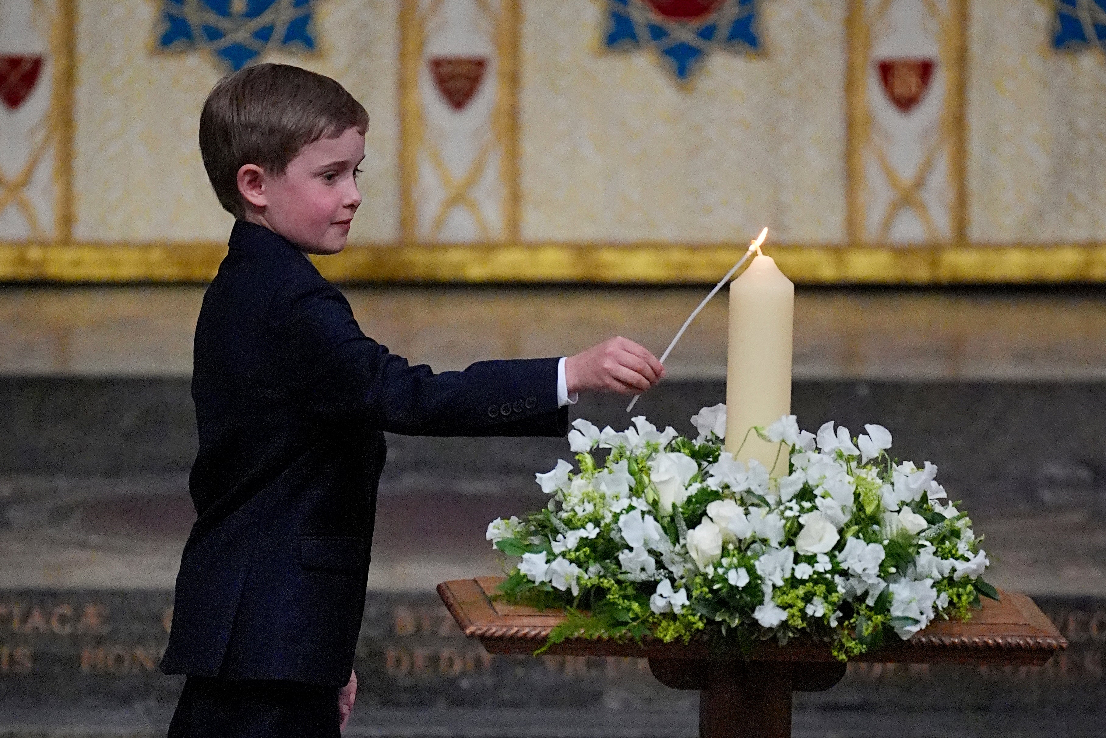 Winston Churchill’s great-great-grandson lights a candle for peace