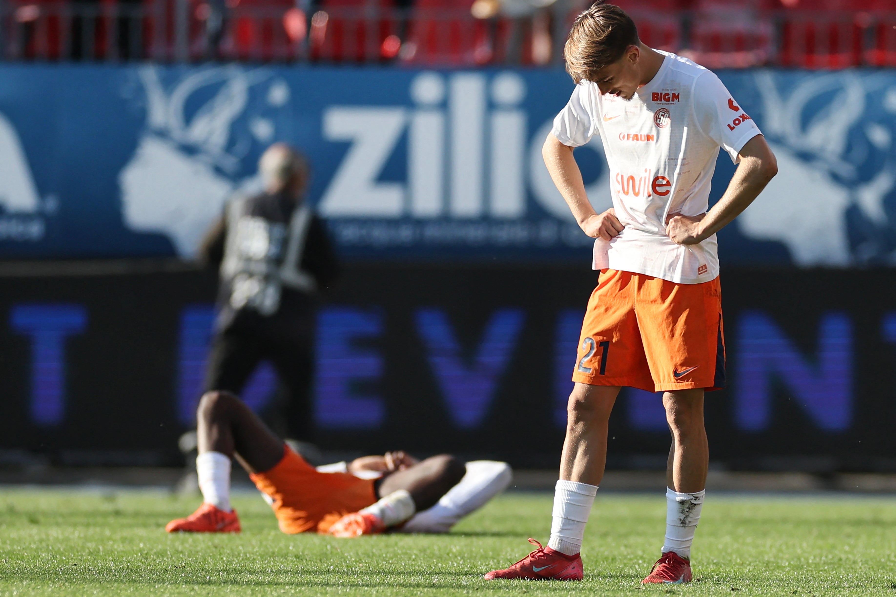Montpellier je nyní ve finanční zřícenině po sestupu z Ligue 1 - jejich první degradace od jejich triumfu titulu