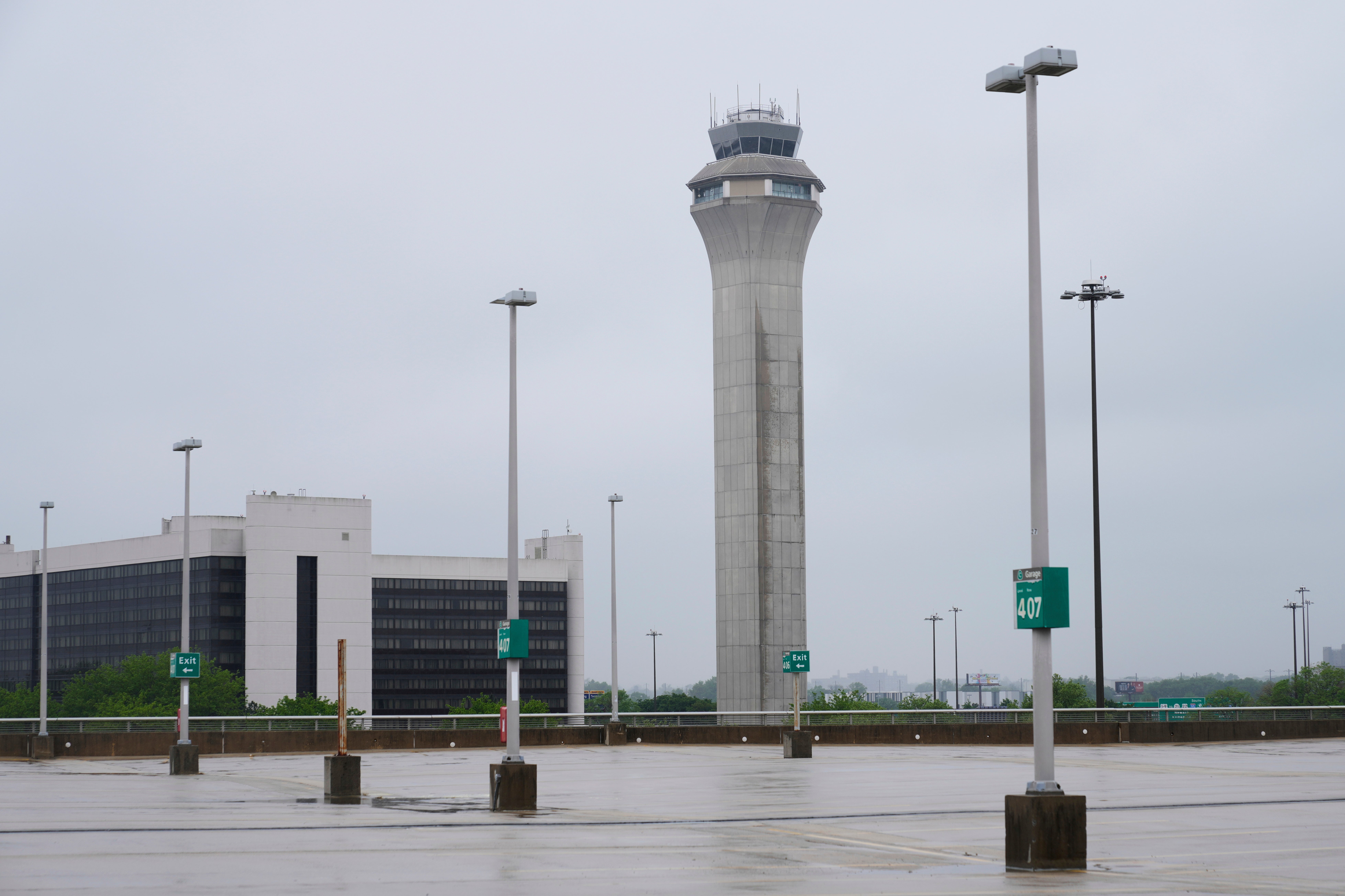 Newark Airport Flight Delays