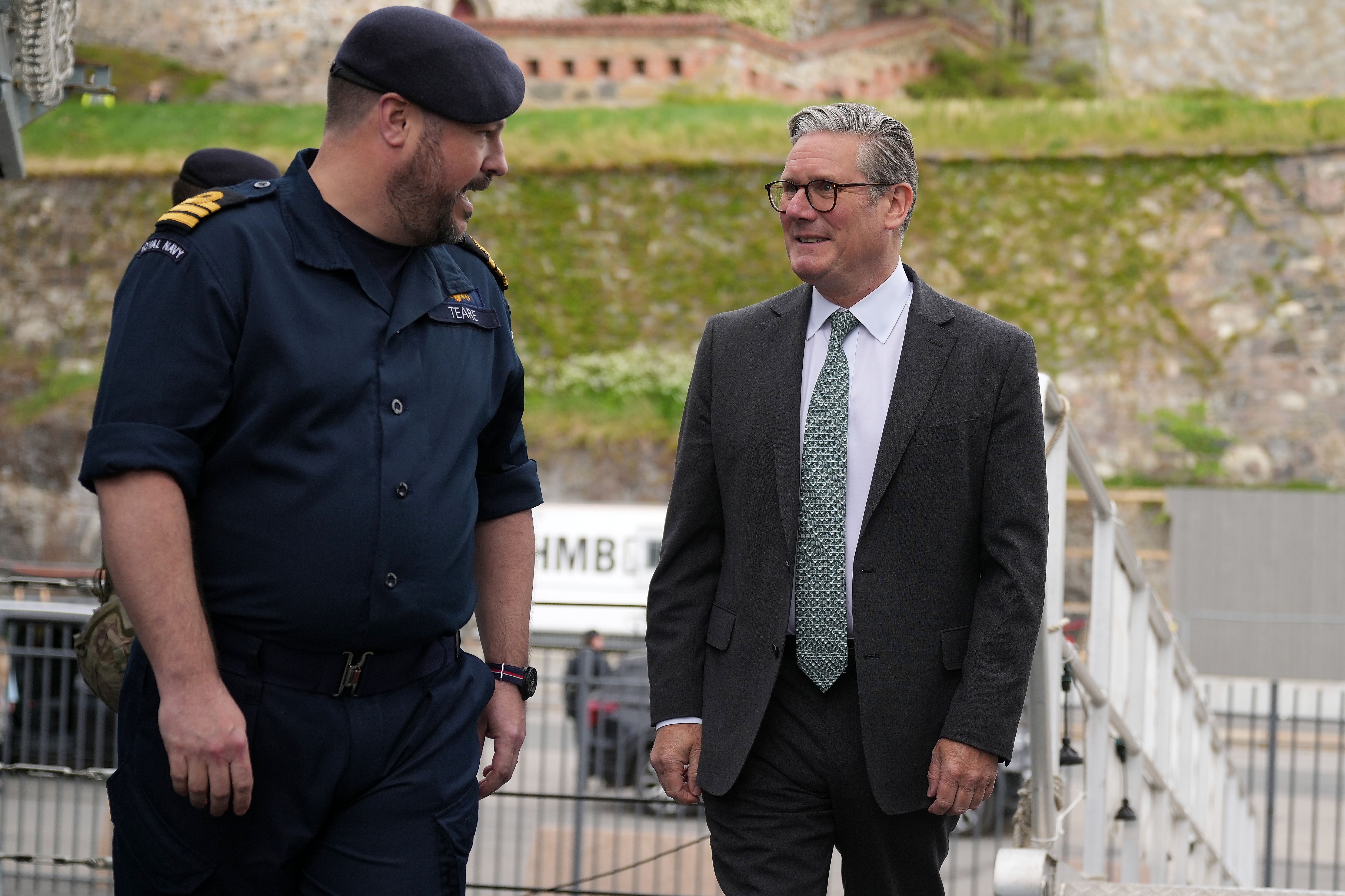 Prime Minister Sir Keir Starmer is welcomed by Commanding Officer Matthew Teare as he boards the HMS St Albans in Oslo (Alistair Grant/PA)