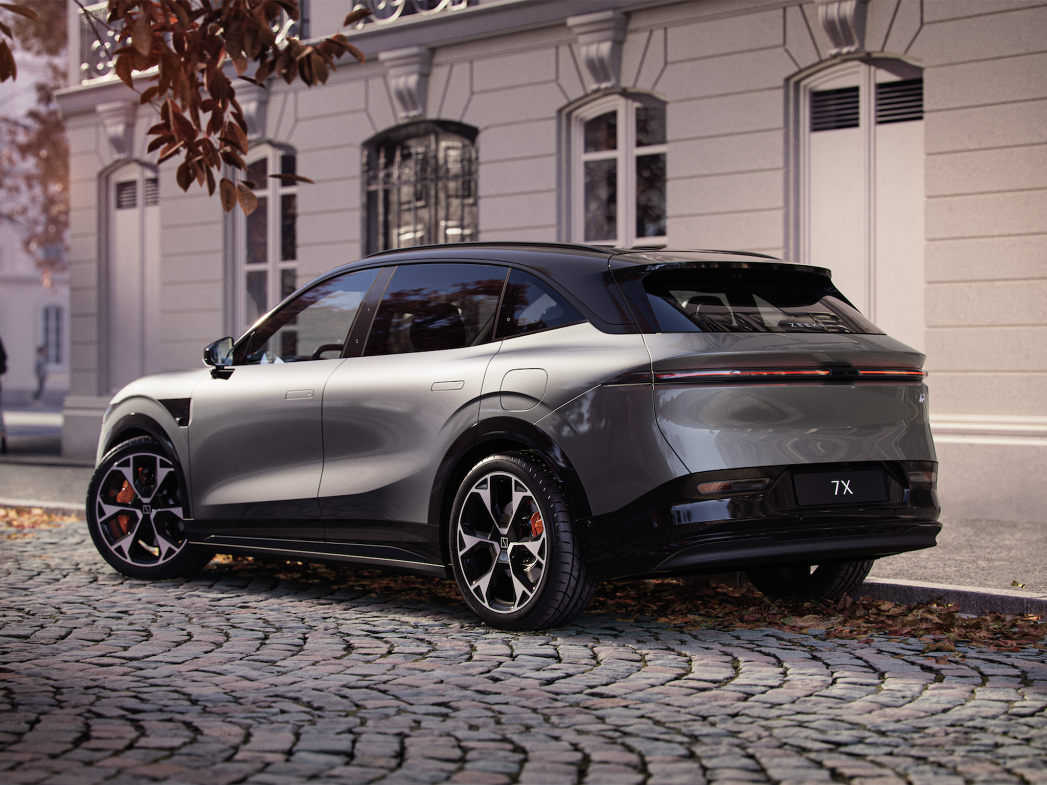 The range for the big battery Zeekr 7X we test drove is great at 382 miles