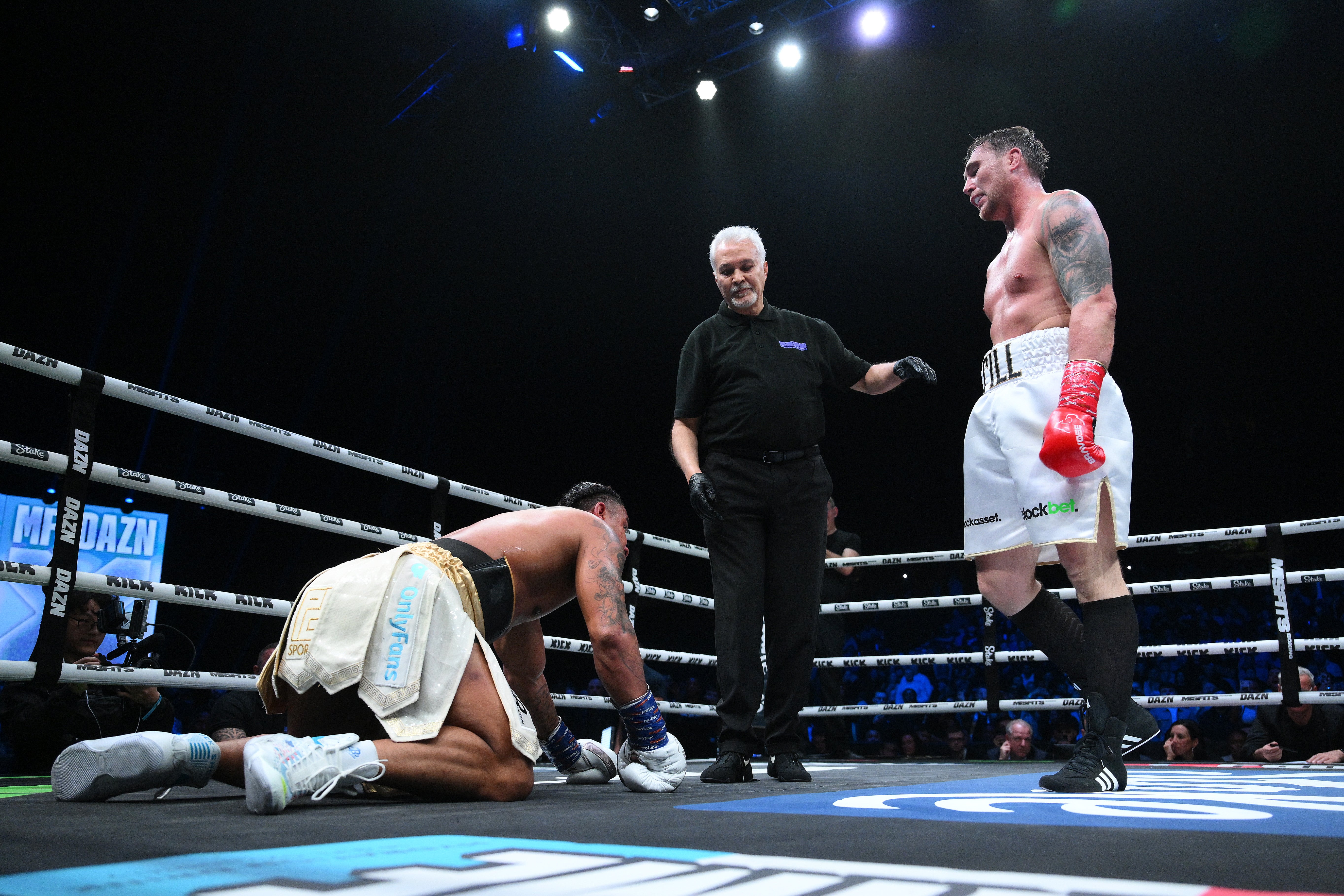 Darren Till (right) dropped and stopped Anthony Taylor at Manchester’s Co-op Live arena