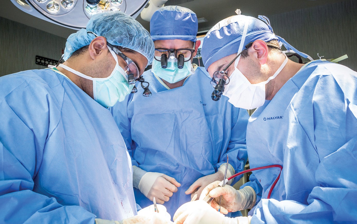 Two side-by-side operating theaters were set up over the weekend for the face donation and transplantation. The surgery began on Friday and continued until Monday morning