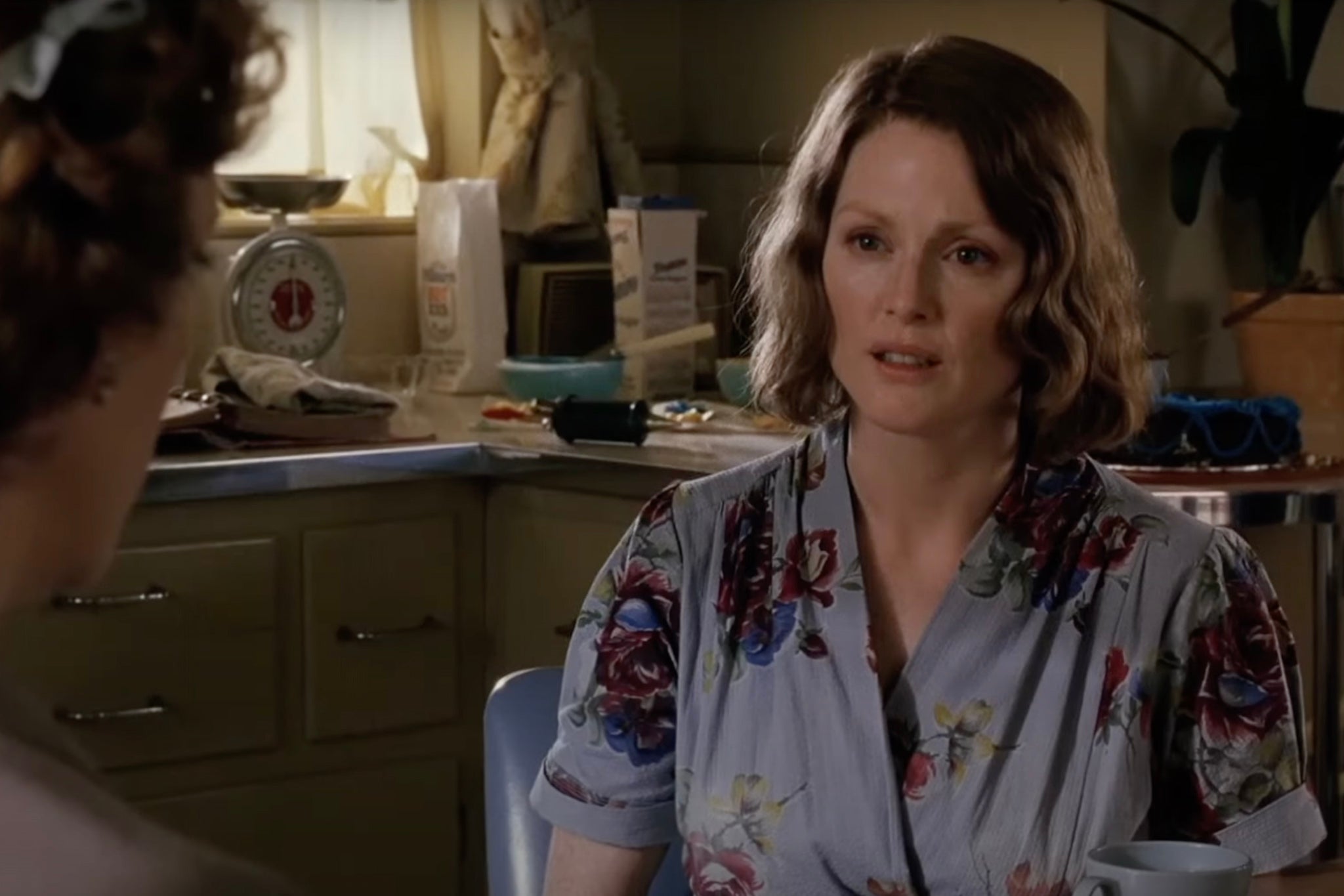 Julianne Moore plays a housewife struggling with her domestic obligations in the film adaptation of ‘The Hours’
