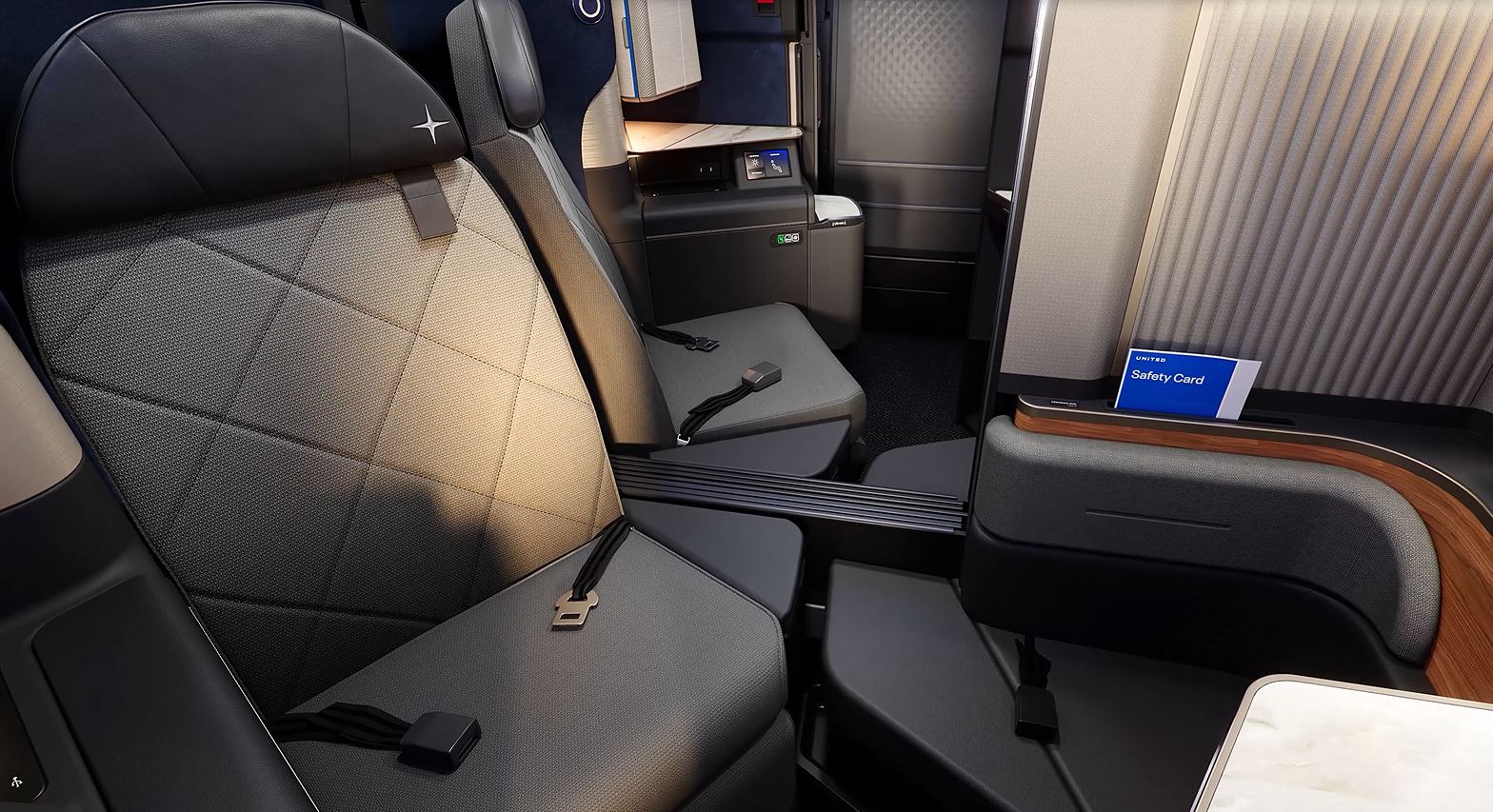 Polaris Studio features a 27-inch 4K OLED screen (versus 16 inches for the current business class)