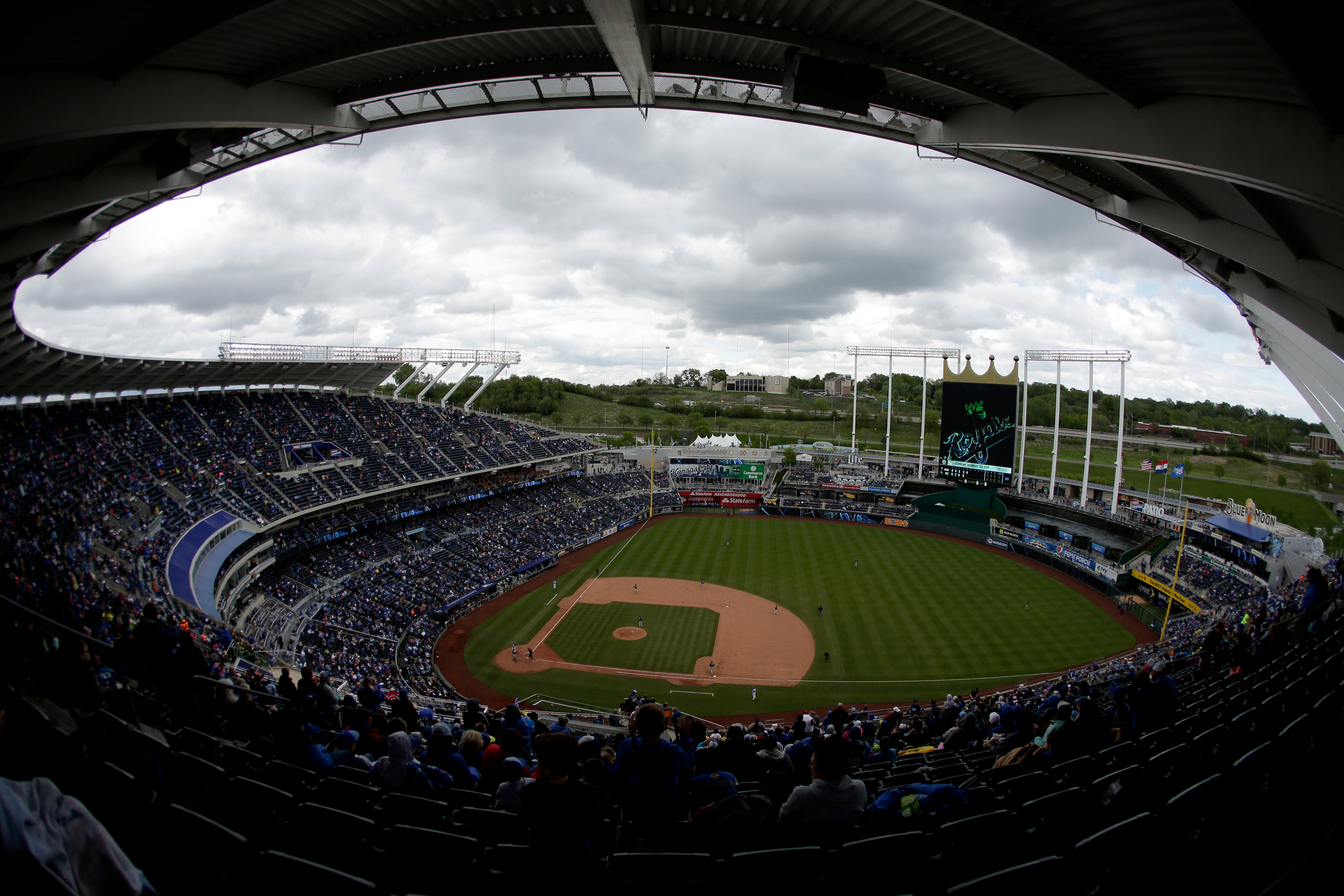 Stadiums-Chiefs-Royals