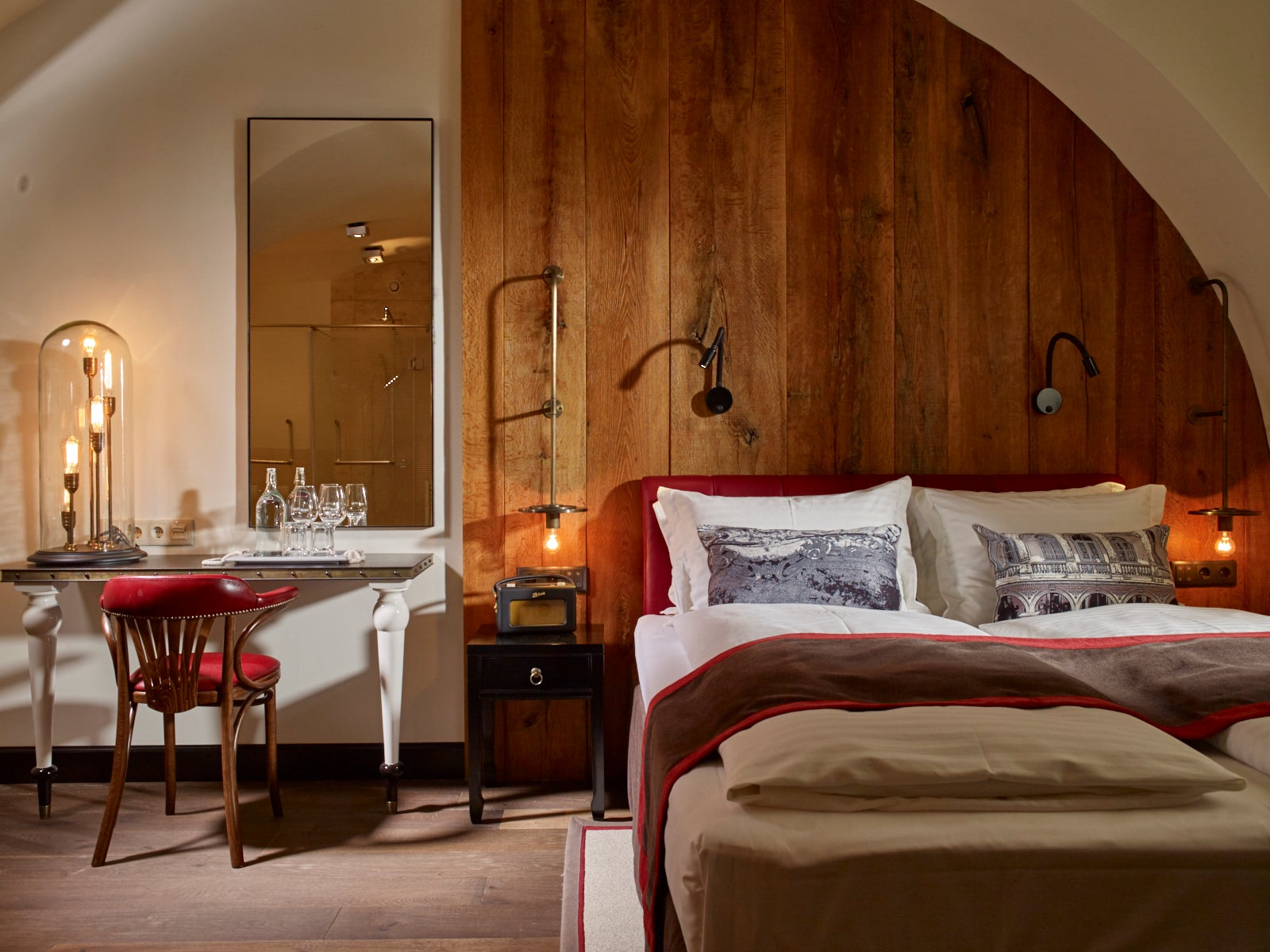 Modern design meets a historical townhouse setting at Pest-Buda