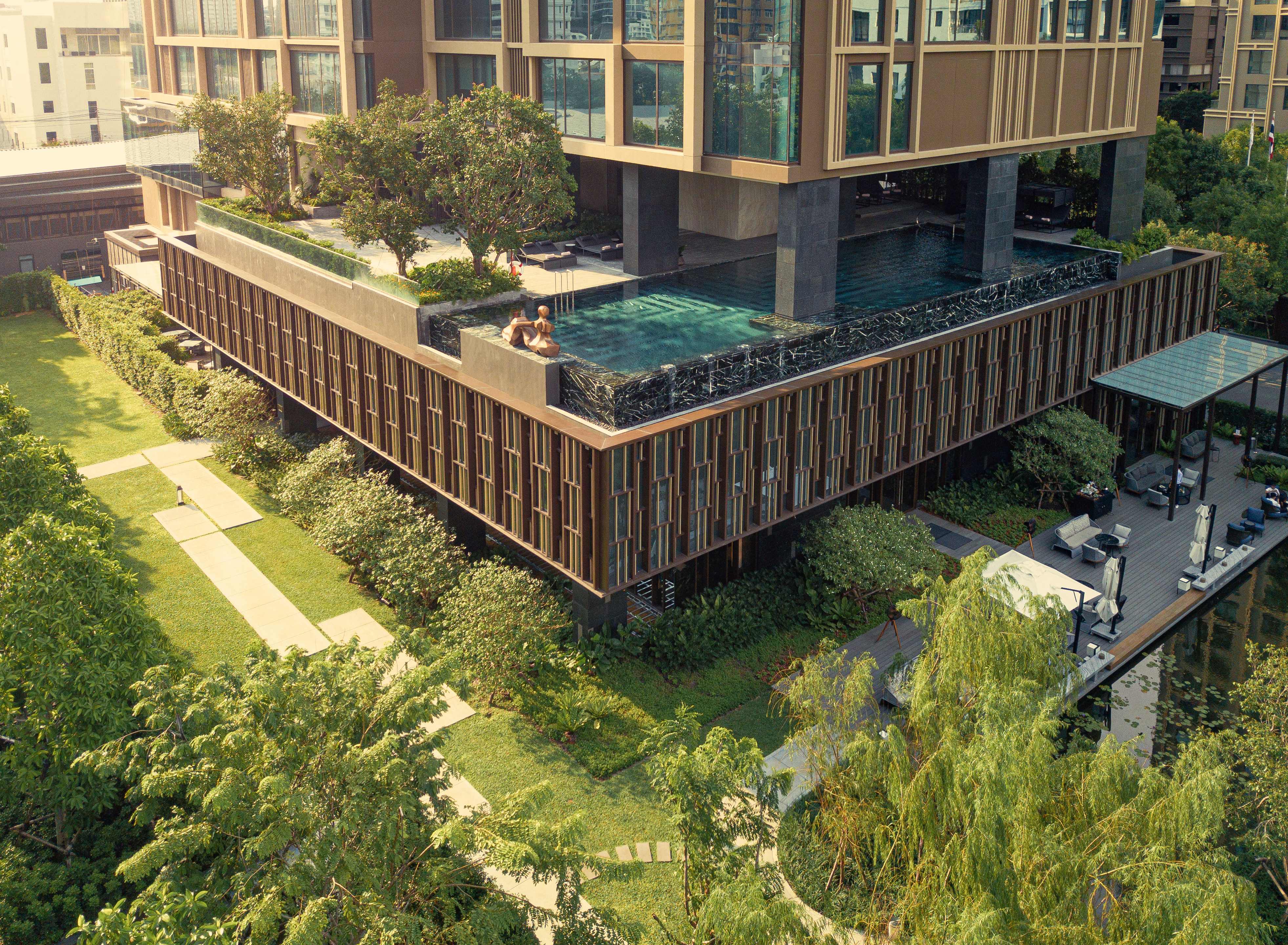 Stay near Lumphini Park at Kimpton Maa Lai