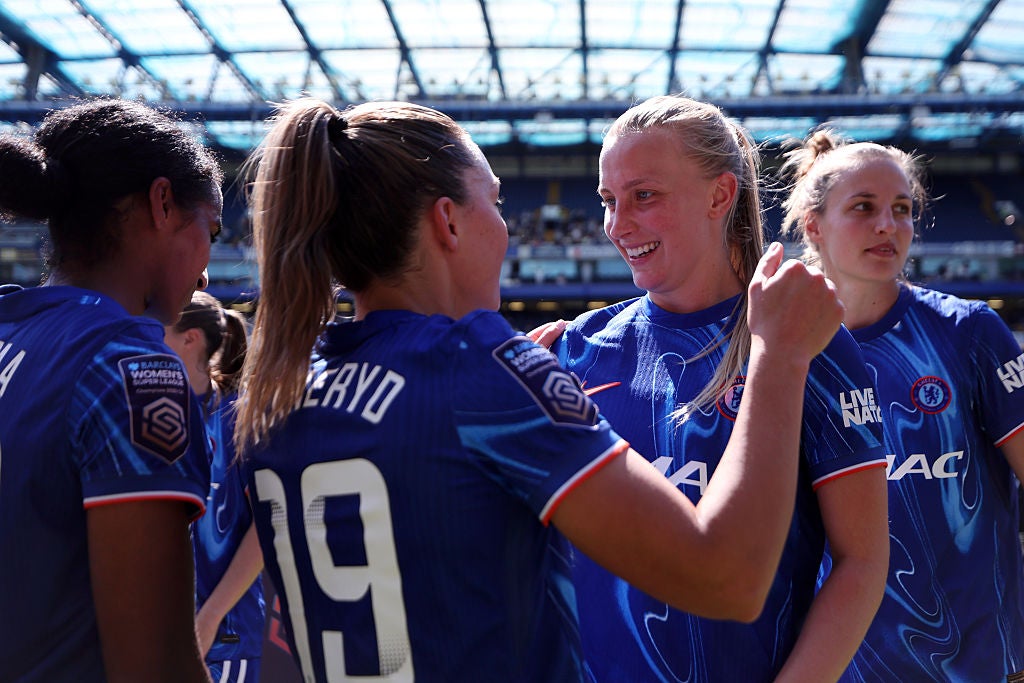 Rytting Kaneryd celebrates with Aggie Beever Jones after the 1-0 win over Liverpool that sealed their unbeaten WSL season