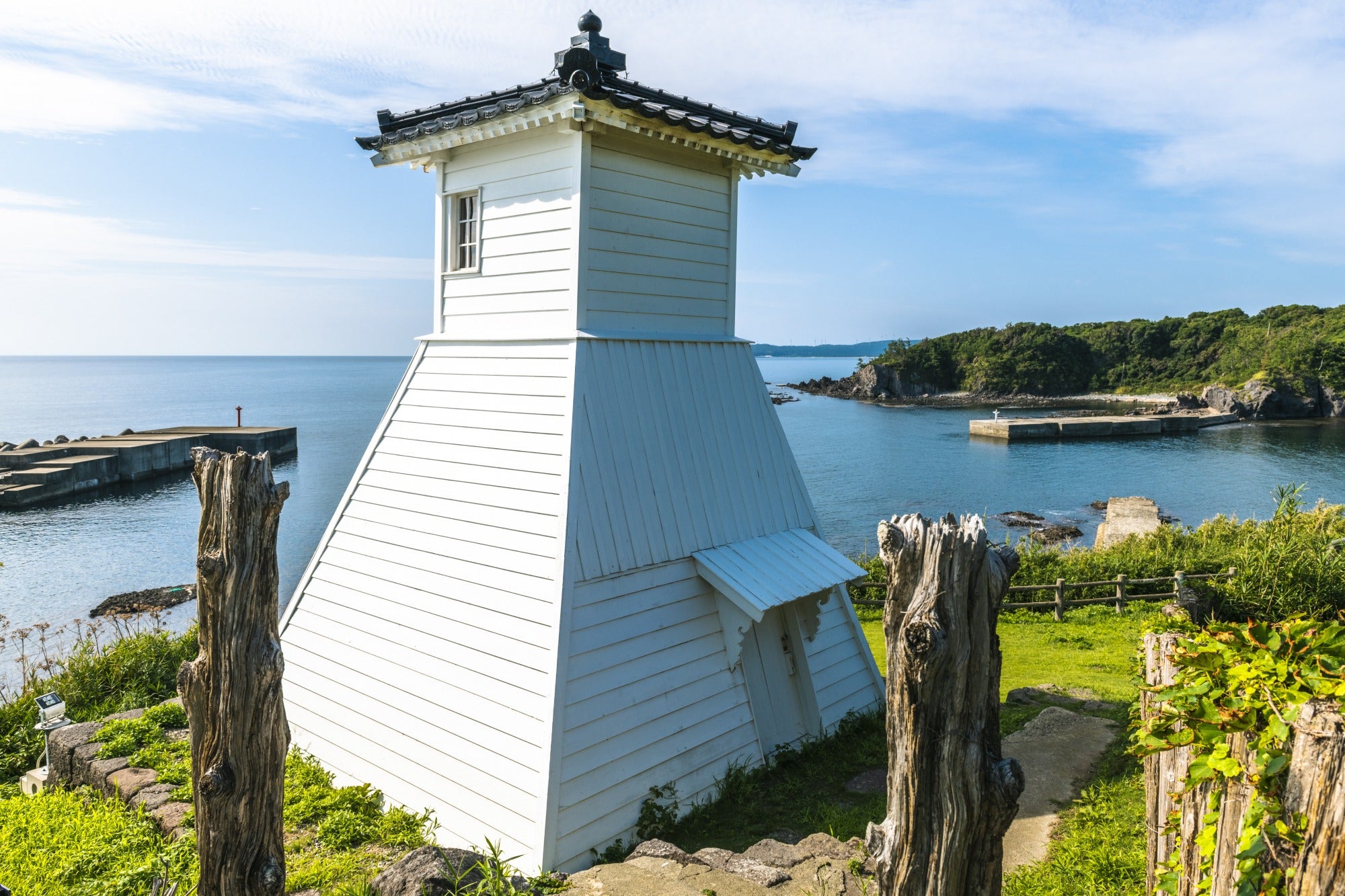Fukura lighthouse, located on the Noto Peninsula in Ishikawa Prefecture, is Japan’s oldest wooden lighthouse