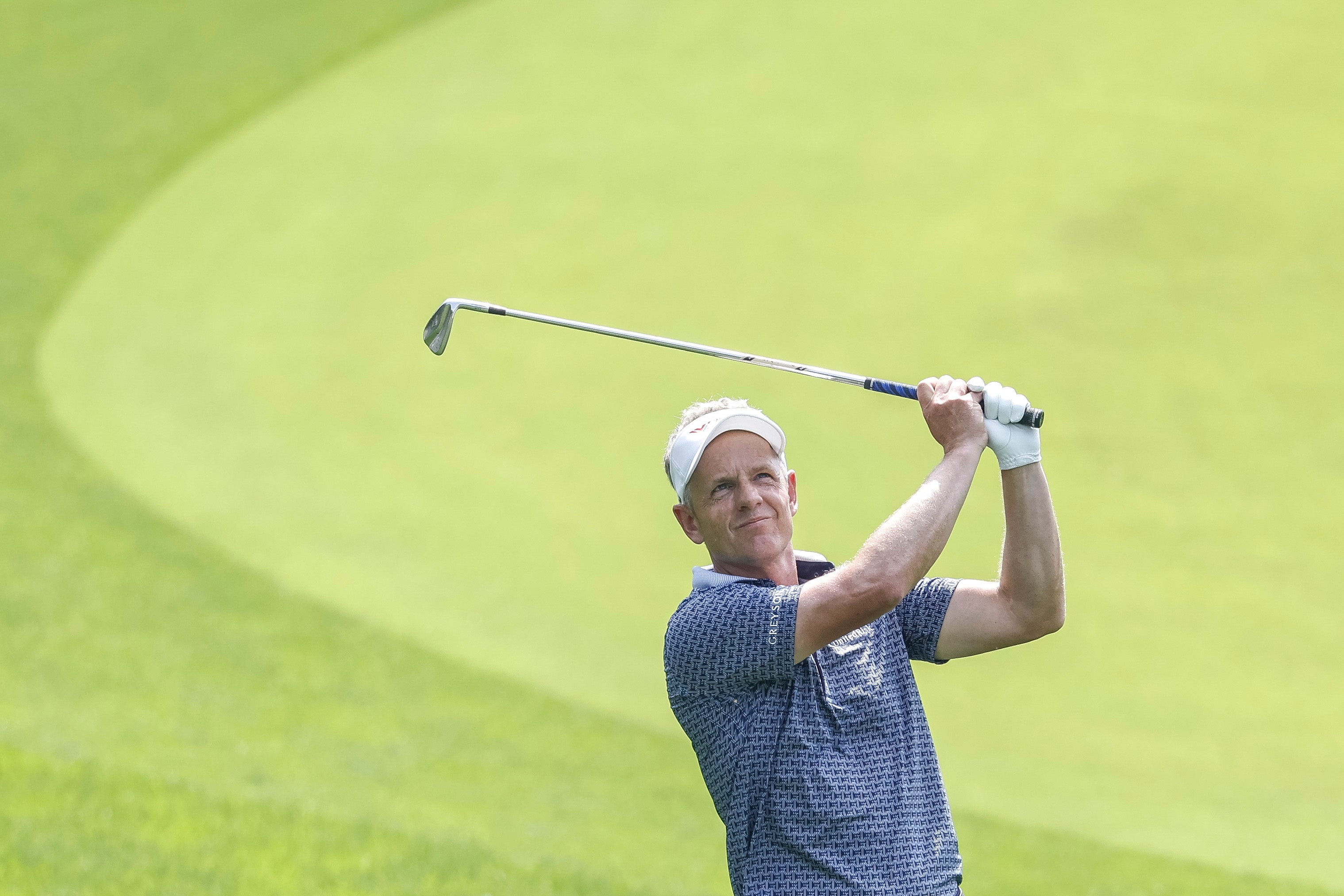Luke Donald si užil neposkvrněné úvodní kolo
