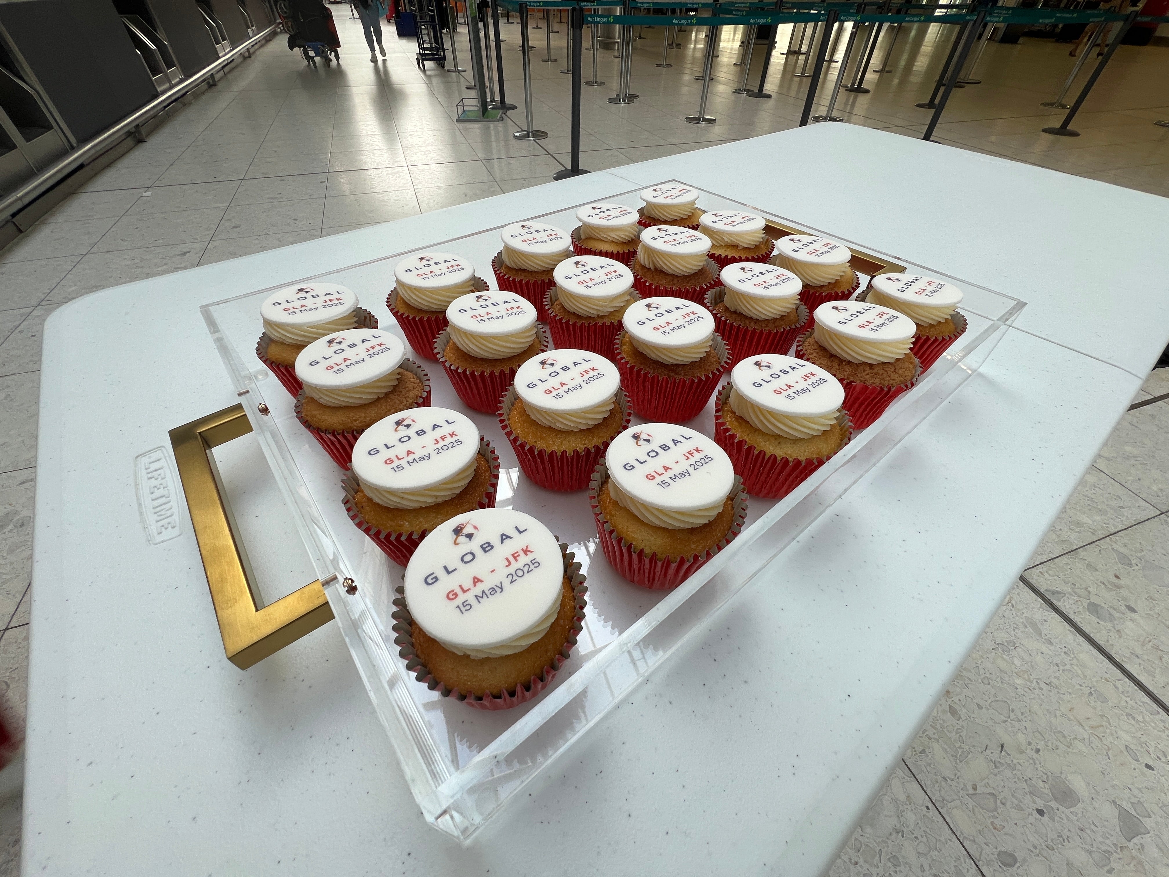 Bake off: Global Airlines cup cakes