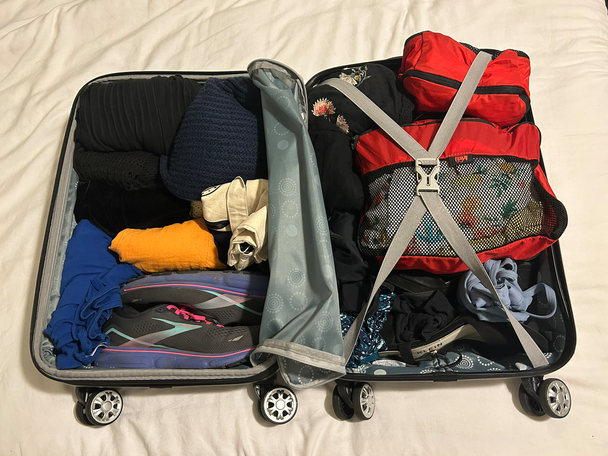 Rockland Melbourne hardside expandable spinner wheel carry-on 