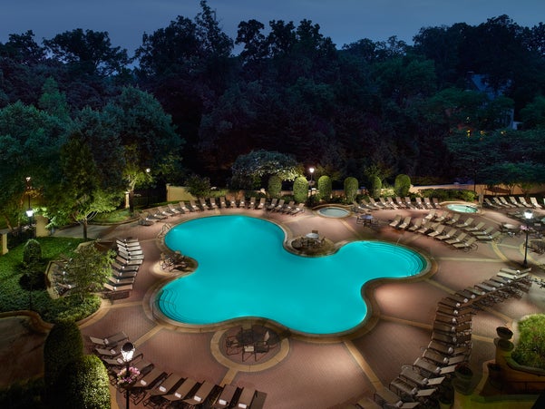 The flower-shaped pool at the Omni Shoreham Hotel is a hit with Tripadvisor reviewers