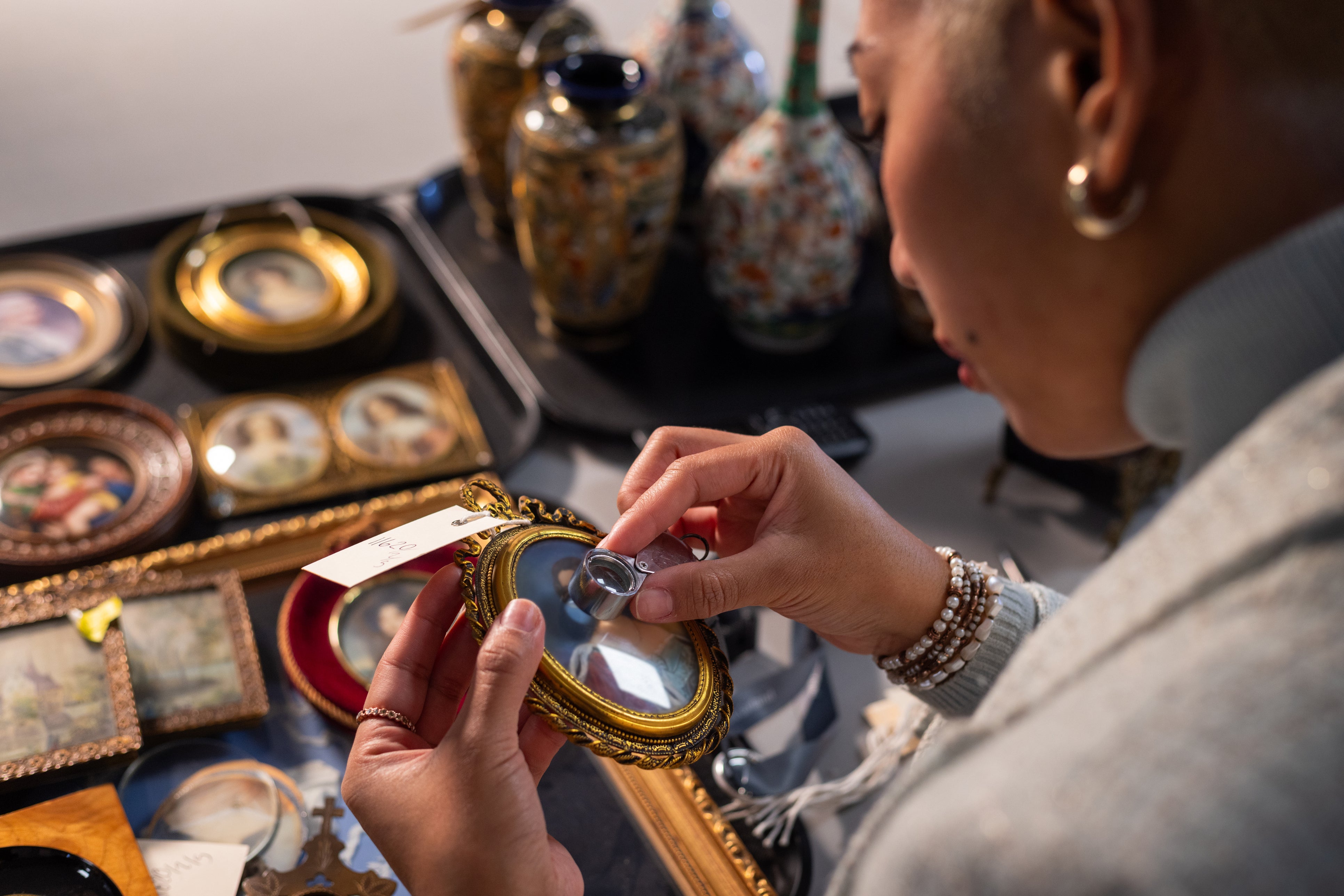 Unearthing hidden treasures amongst family heirlooms can be a daunting yet rewarding task
