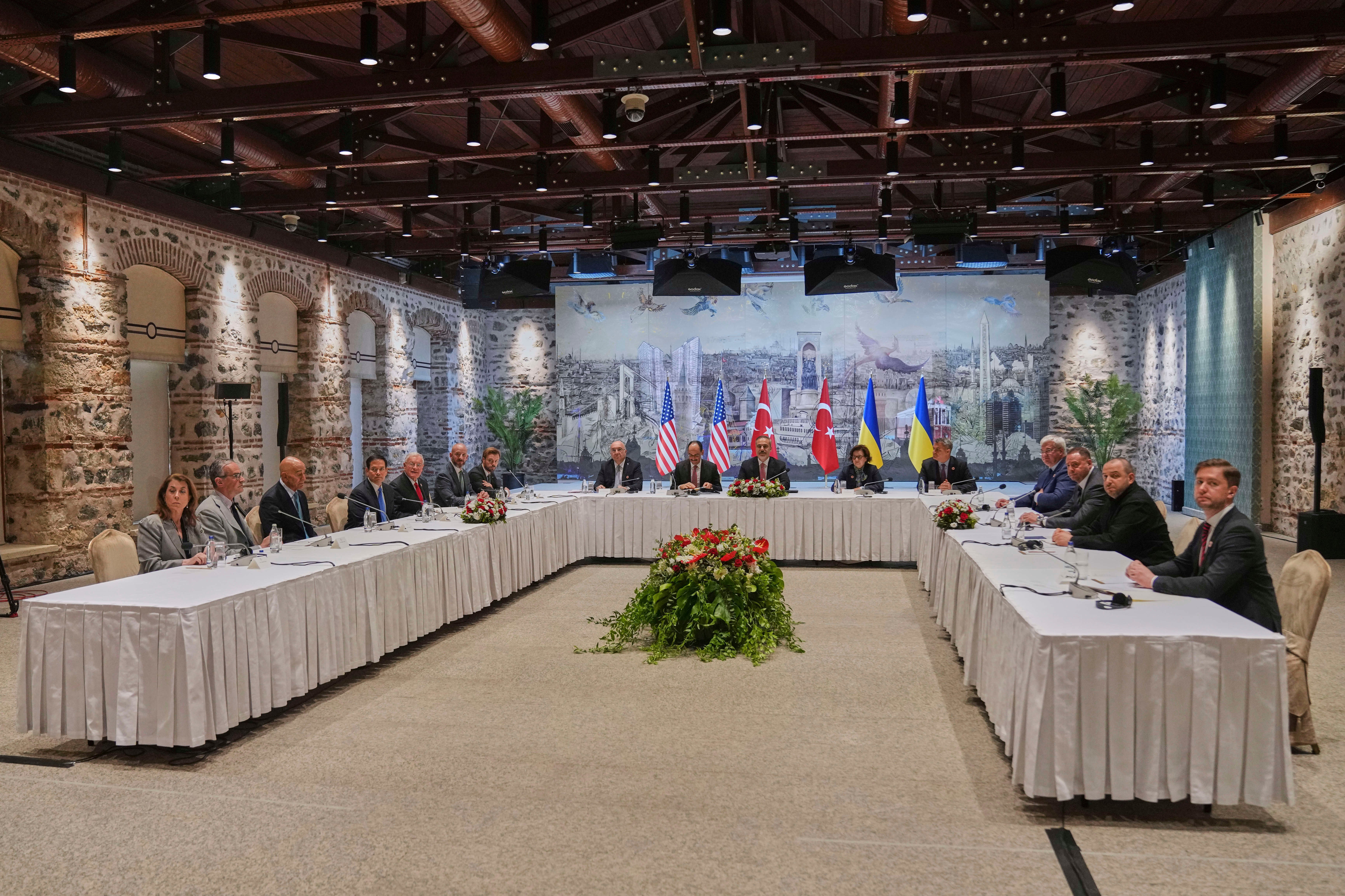 Delegations from the US, Turkey, and Ukraine meet at Dolmabahce Palace in Istanbul on Friday