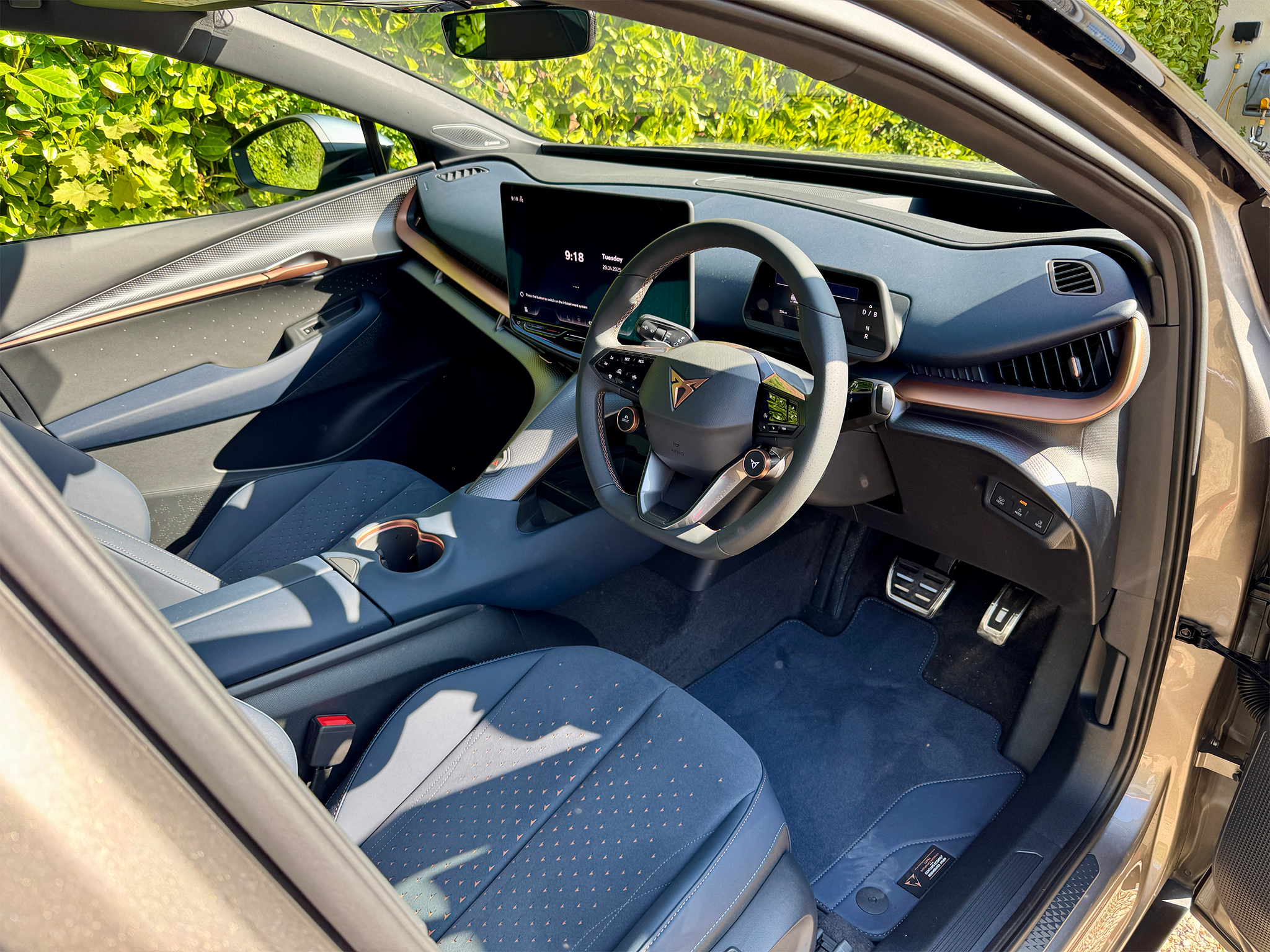 Touch sensitive controls around the wheel are a point of frustration