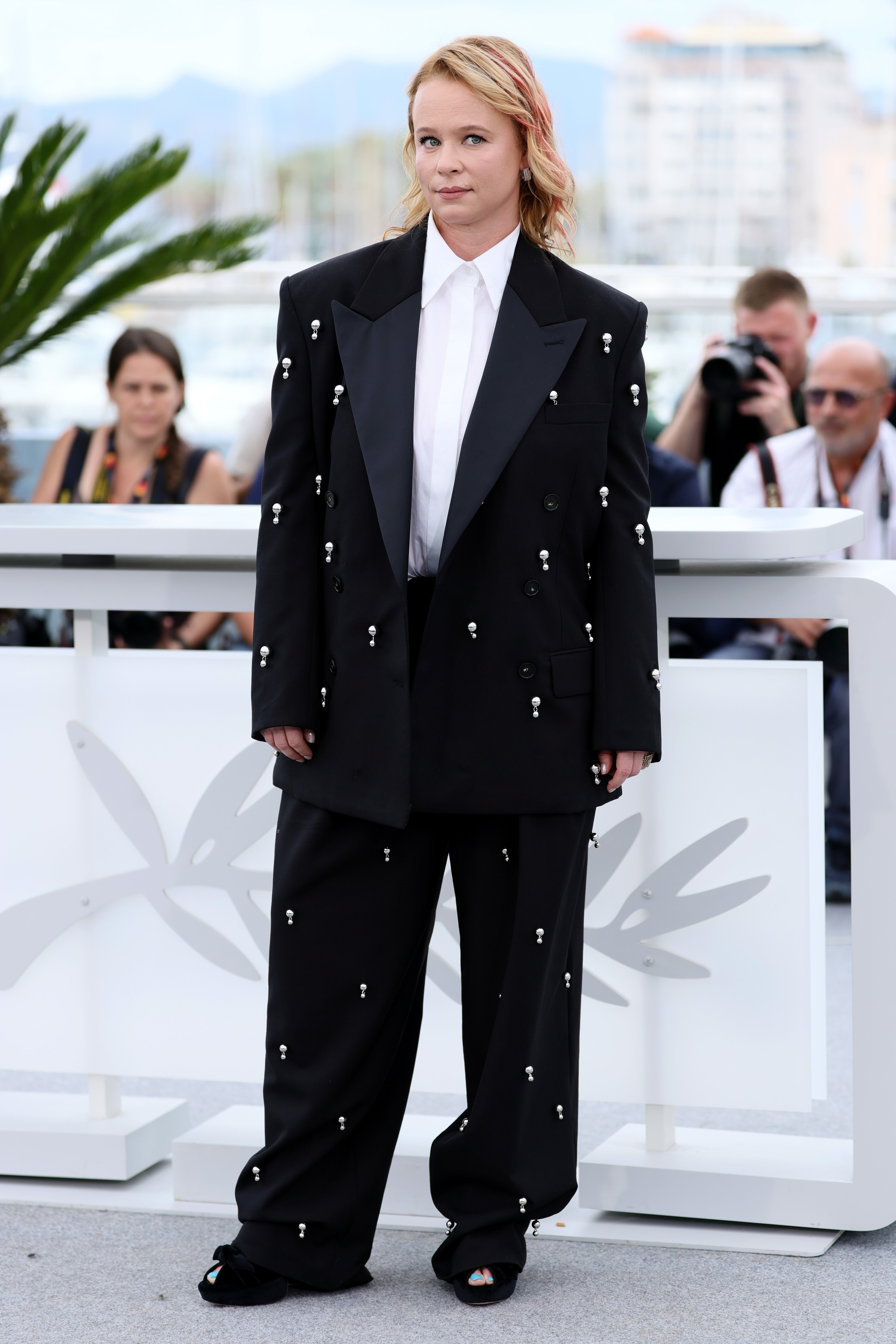 Thora Birch poses during "The Chronology of Water" photocall at the 78th annual Cannes Film Festival at Palais des Festivals on May 16, 2025 in Cannes, France