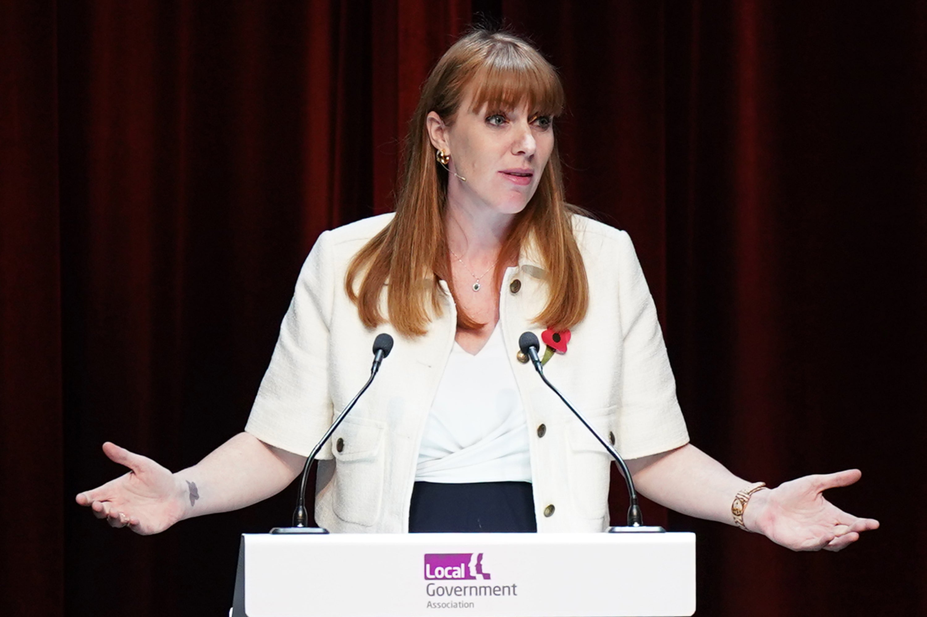 Angela Rayner has been advised to ‘distance’ herself from Starmer